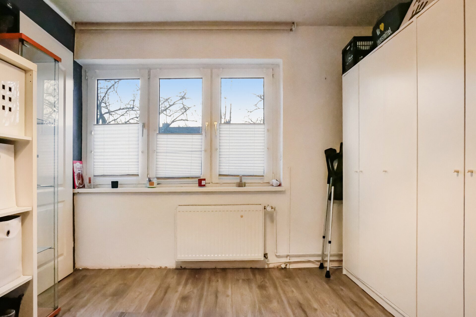 Immobilienangebot - Kiel - Alle - Viel Haus auf kompaktem Raum – teilmodernisiertes Reihenmittelhaus