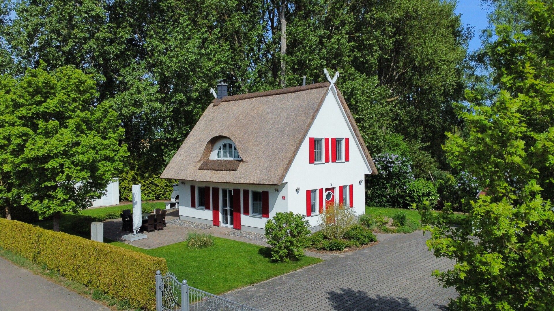 Immobilienangebot - Glowe - Alle - Wohnen wie im Urlaub: Stilvolles Küstenhaus mit 4 Schlafzimmern, Sauna & Vermietungspotenzial