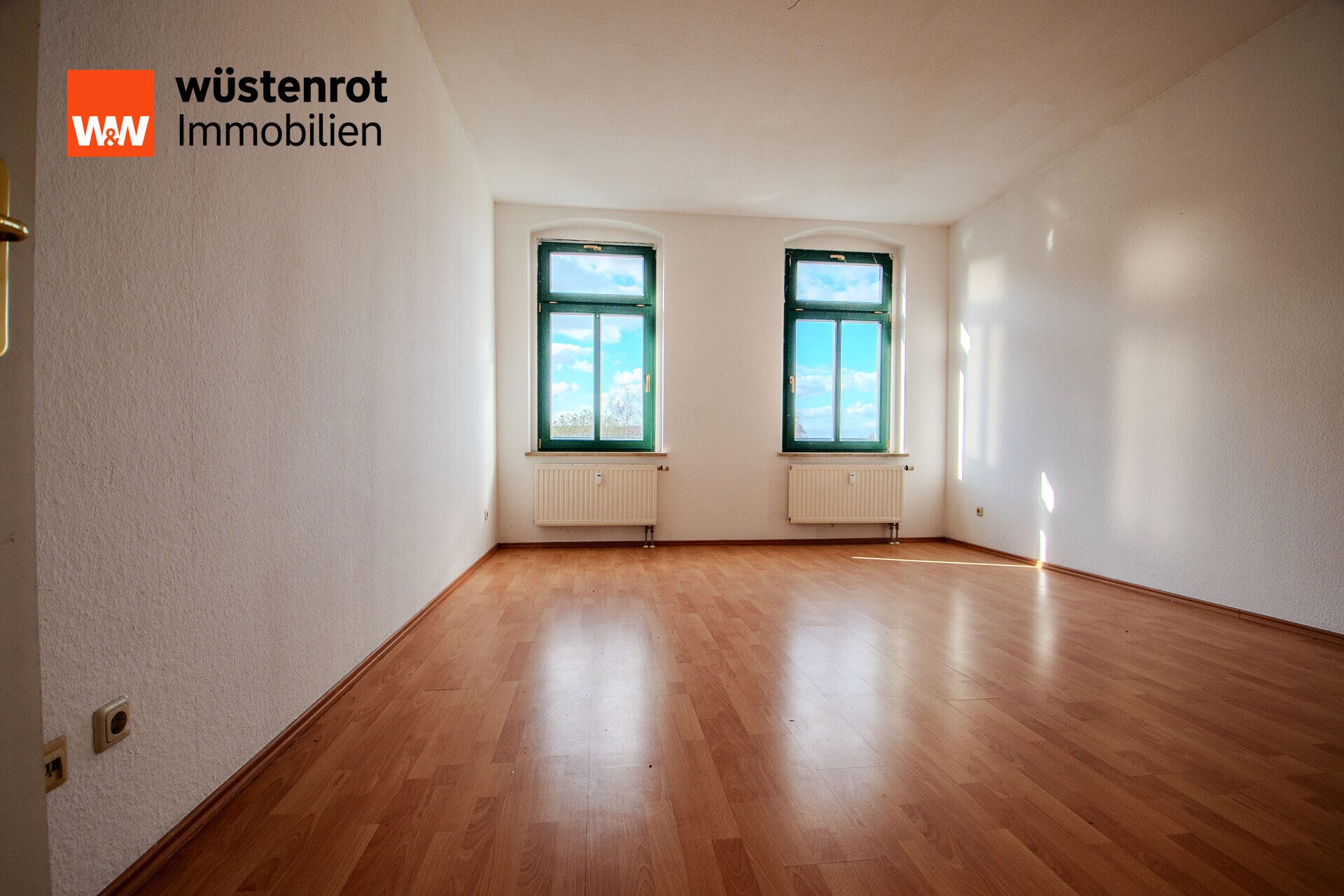Immobilienangebot - Chemnitz - Alle - Sofort verfügbar: Charmante 2-Zimmer-Altbauwohnung mit Balkon im Gründerzeithaus