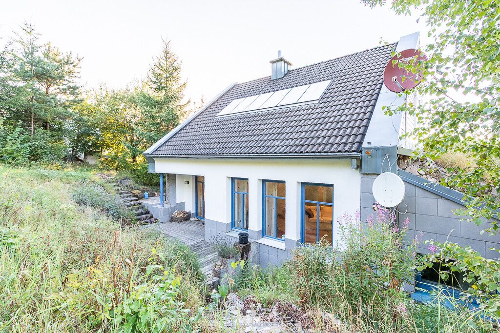 Immobilienangebot - Neuhütten - Alle - Energieeffizientes freistehendes Einfamilienhaus mit moderner Technik, Solaranlage & Wohnkomfort