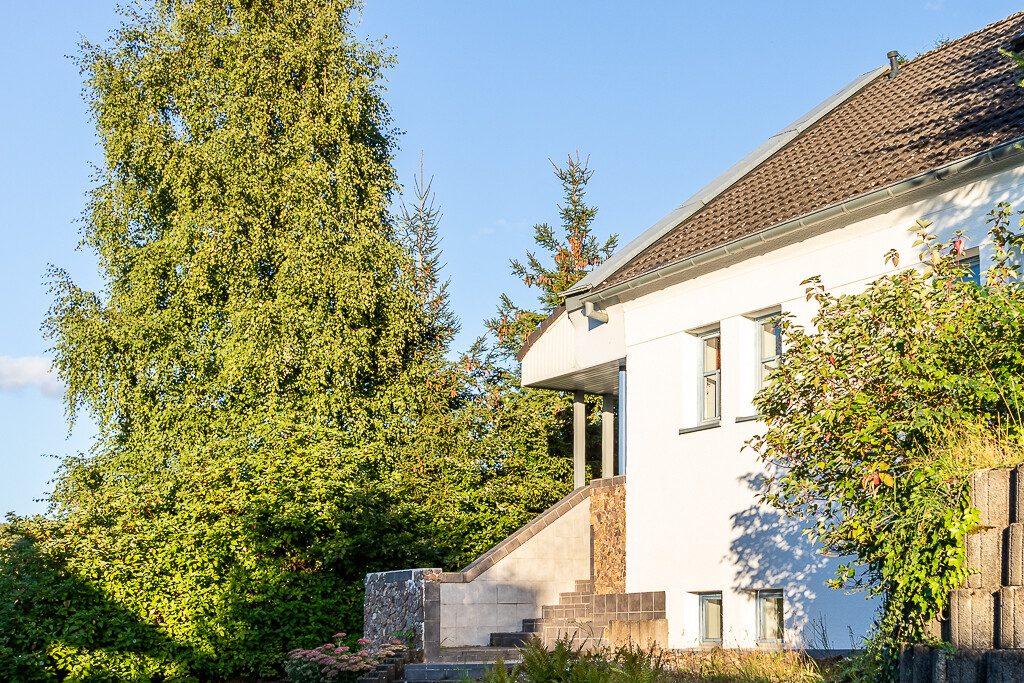 Immobilienangebot - Neuhütten - Alle - Energieeffizientes freistehendes Einfamilienhaus mit moderner Technik, Solaranlage & Wohnkomfort