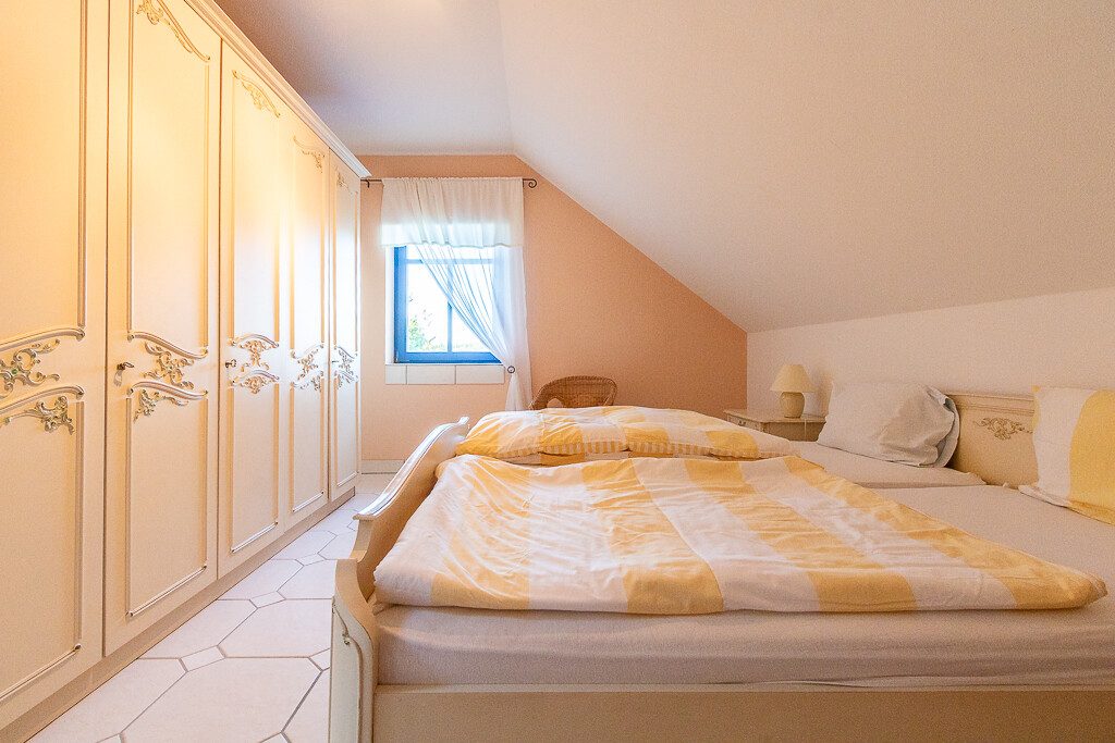 Immobilienangebot - Neuhütten - Alle - Energieeffizientes freistehendes Einfamilienhaus mit moderner Technik, Solaranlage & Wohnkomfort