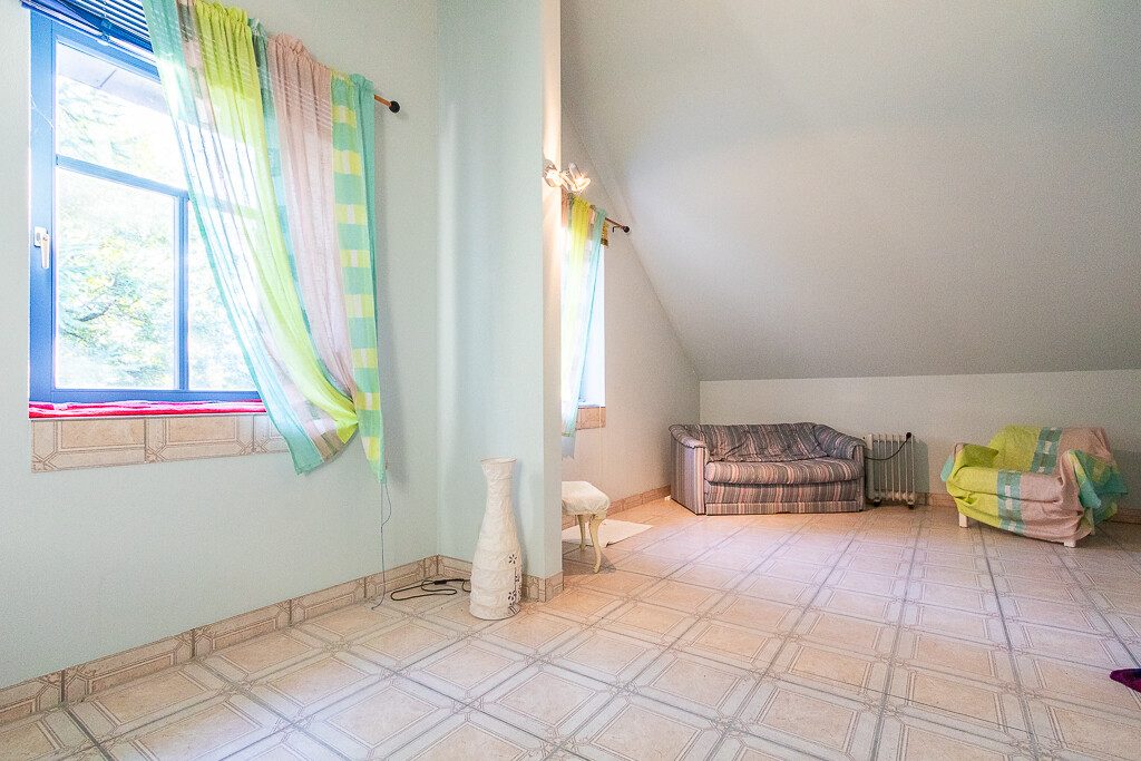 Immobilienangebot - Neuhütten - Alle - Energieeffizientes freistehendes Einfamilienhaus mit moderner Technik, Solaranlage & Wohnkomfort