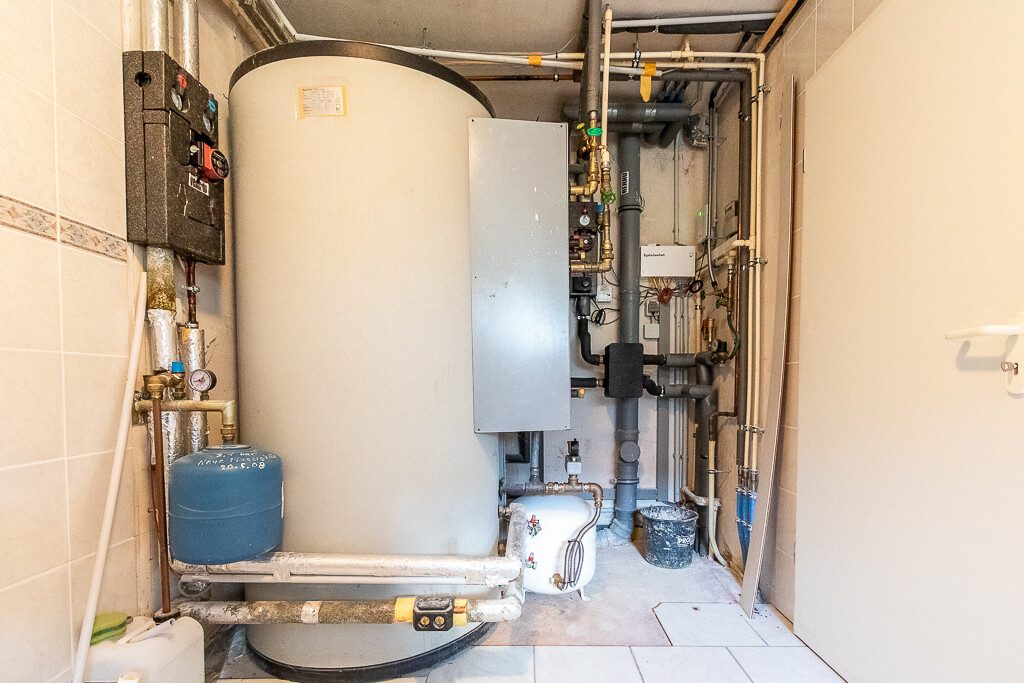 Immobilienangebot - Neuhütten - Alle - Energieeffizientes freistehendes Einfamilienhaus mit moderner Technik, Solaranlage & Wohnkomfort