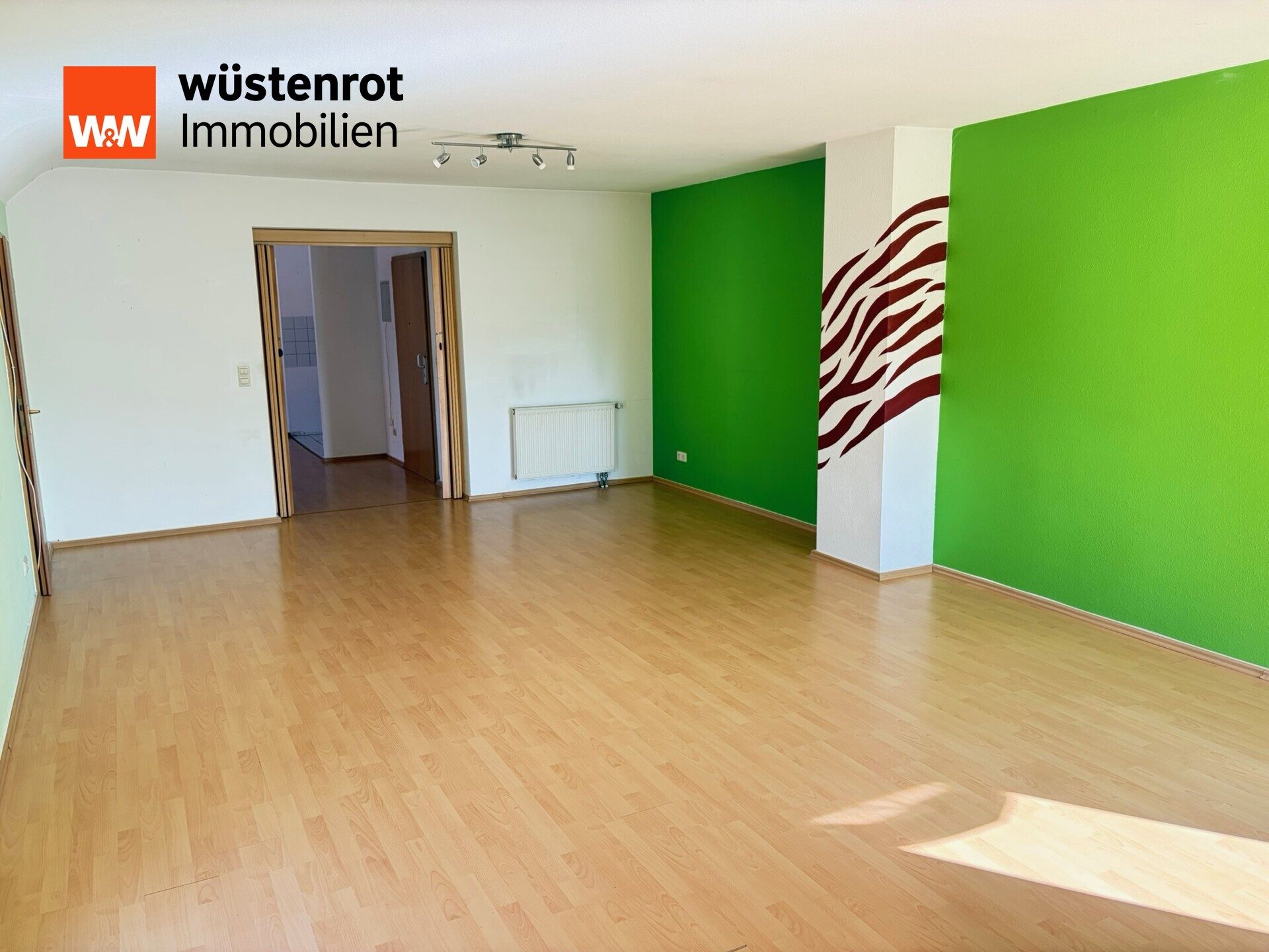 Immobilienangebot - Sinsheim - Alle - 3 1/2 Zimmer-Wohnung in gesuchter Lage mit TG-Stellplatz u. Außenstellplatz!