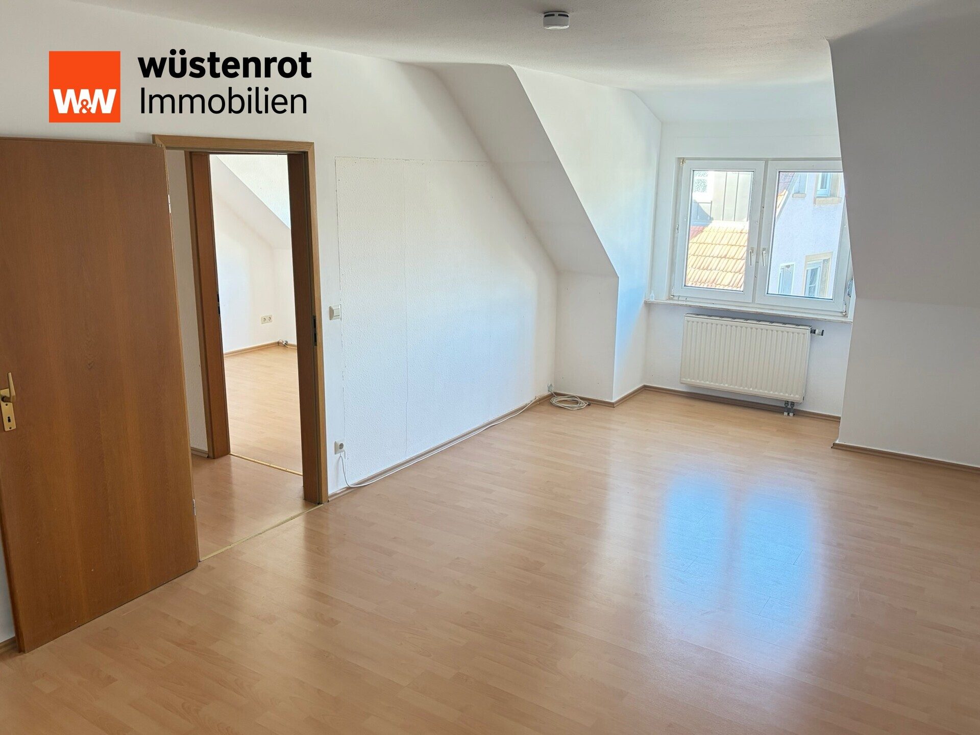 Immobilienangebot - Sinsheim - Alle - 3 1/2 Zimmer-Wohnung in gesuchter Lage mit TG-Stellplatz u. Außenstellplatz!