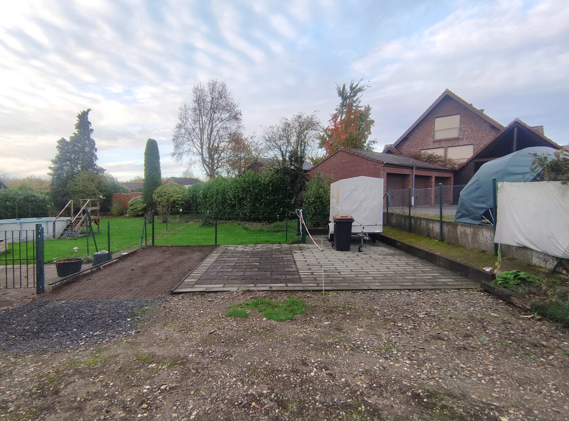 Immobilienangebot - Kaarst / Holzbüttgen - Alle - Hausgefühl in Kaarst | Maisonette-Wohnung mit eigenem Eingang & Gartenbereich
