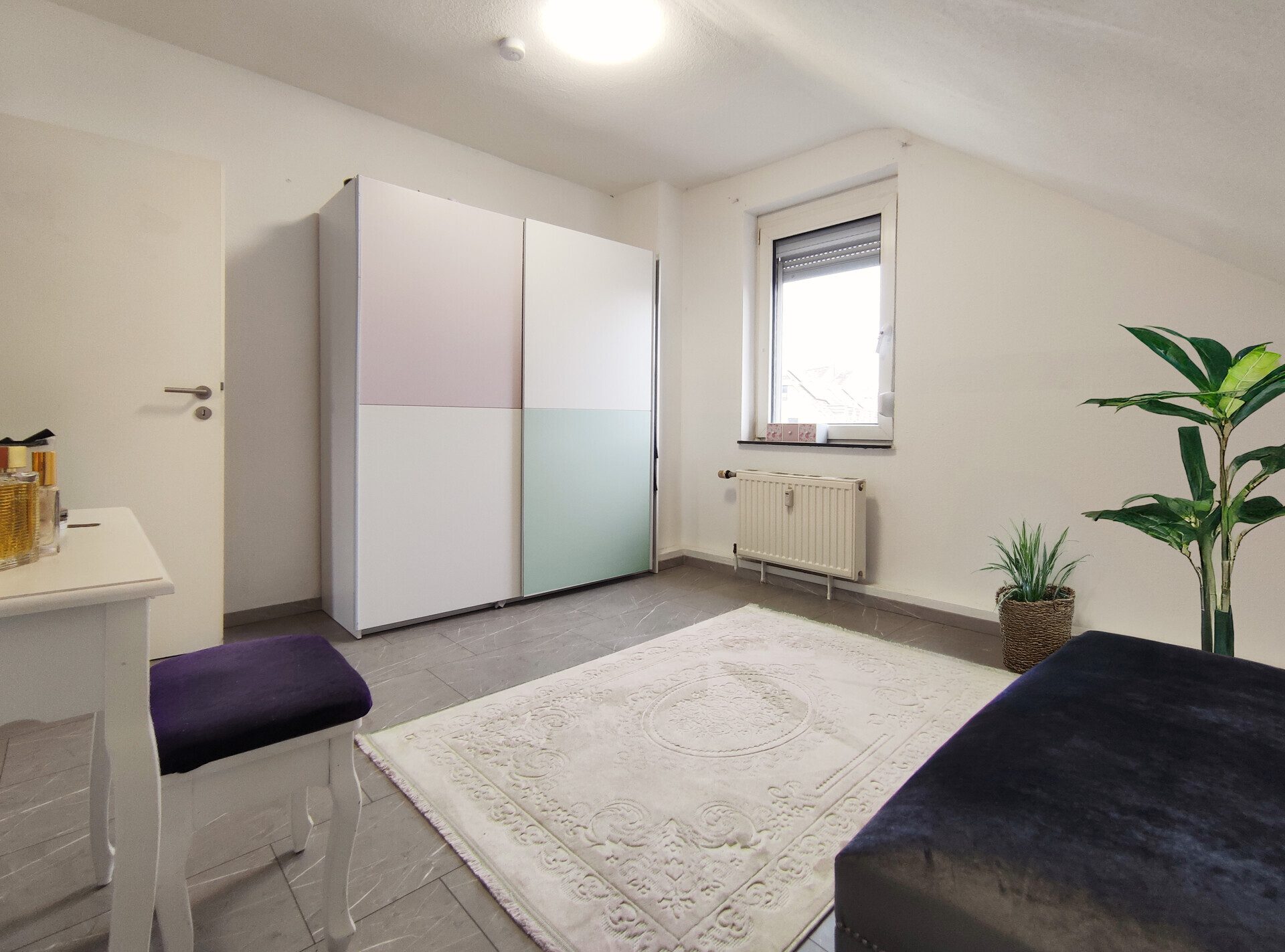 Immobilienangebot - Kaarst / Holzbüttgen - Alle - Hausgefühl in Kaarst | Maisonette-Wohnung mit eigenem Eingang & Gartenbereich