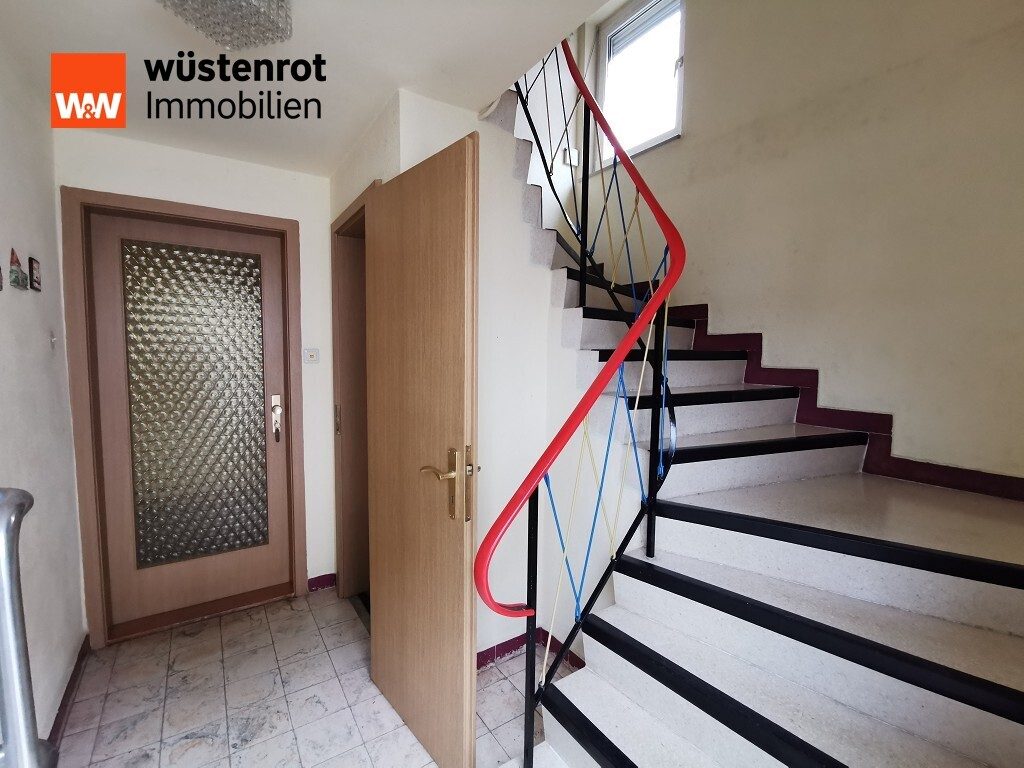 Immobilienangebot - Gaildorf - Alle - Familienfreundliches Wohnhaus mit Einliegerwohnung und Garten
- massiv gebaut, ruhig & zentral-