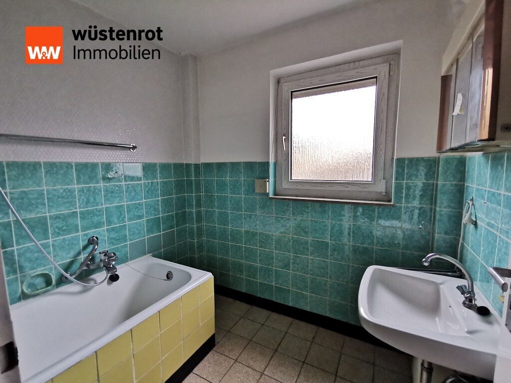Immobilienangebot - Gaildorf - Alle - Familienfreundliches Wohnhaus mit Einliegerwohnung und Garten
- massiv gebaut, ruhig & zentral-