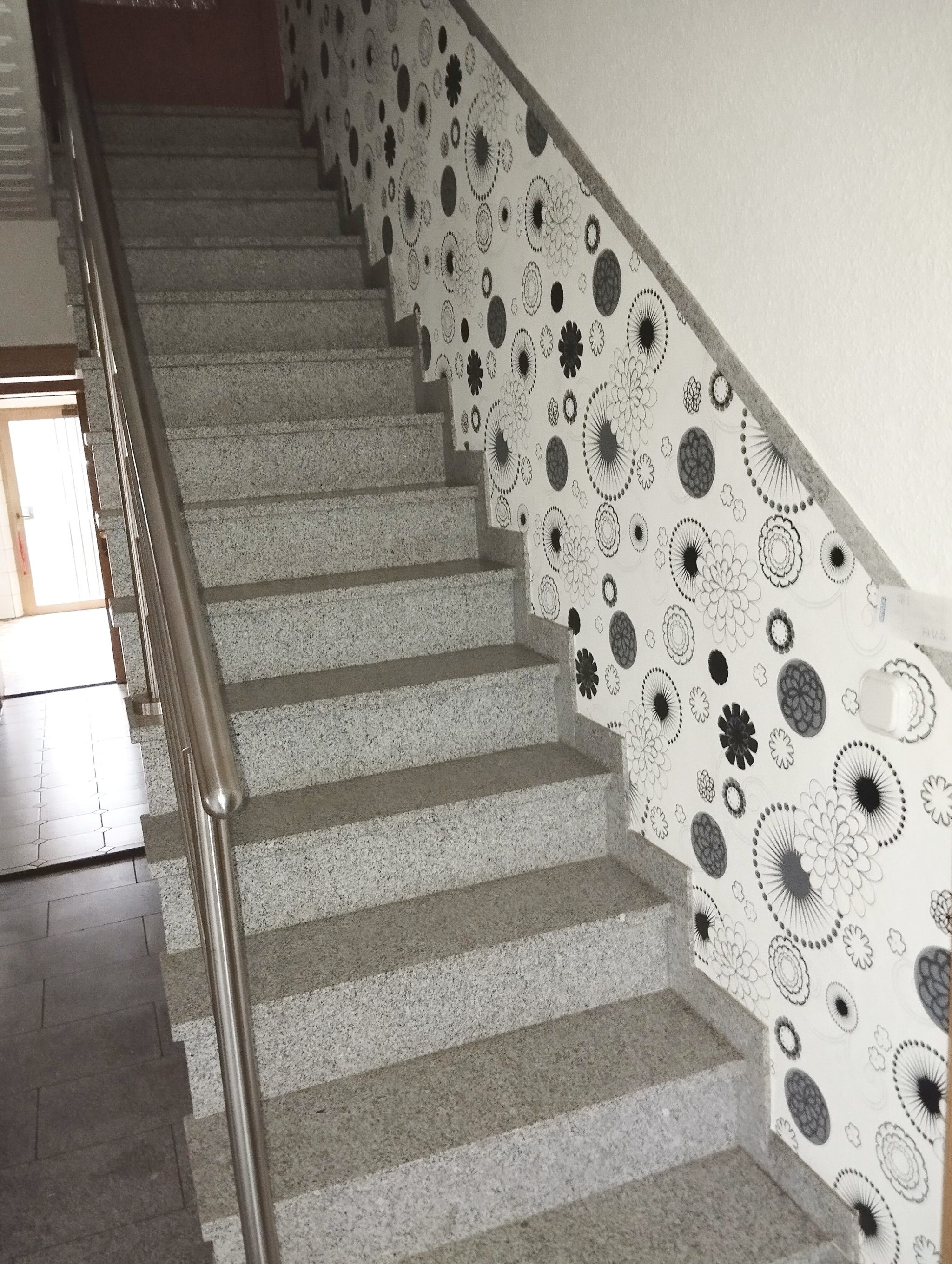 Immobilienangebot - Markt Taschendorf - Alle - Wohn- und Geschäftshaus mit großen Lagerflächen für Handel und Handwerk