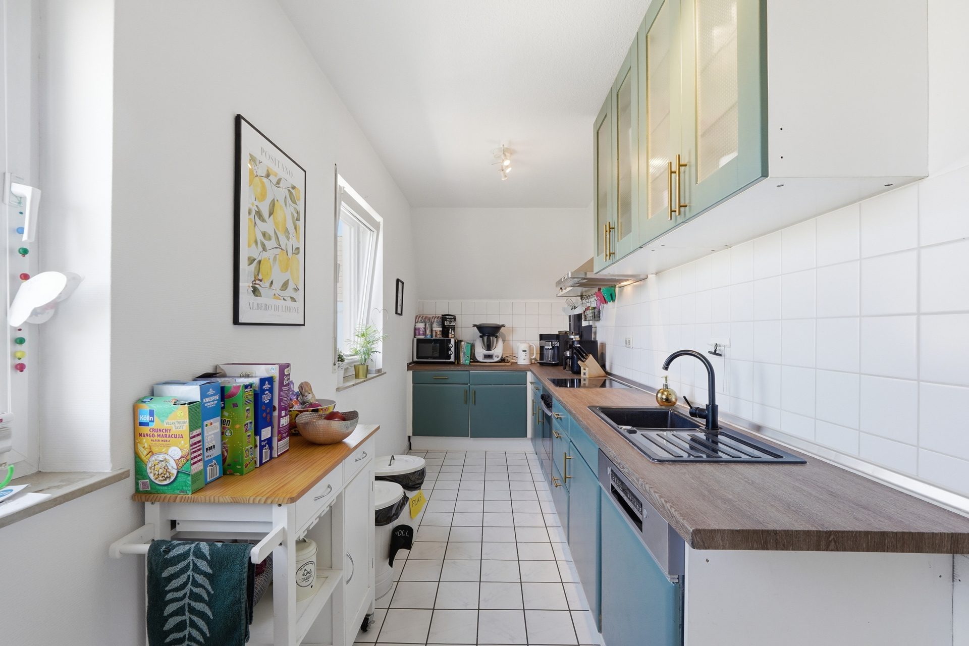 Immobilienangebot - Köln - Alle - Reserviert: Mit 3D und ROOMTOUR: Moderne Maisonettewohnung mit großer Dachterrasse – für den Landeanflug Ihrer Freunde