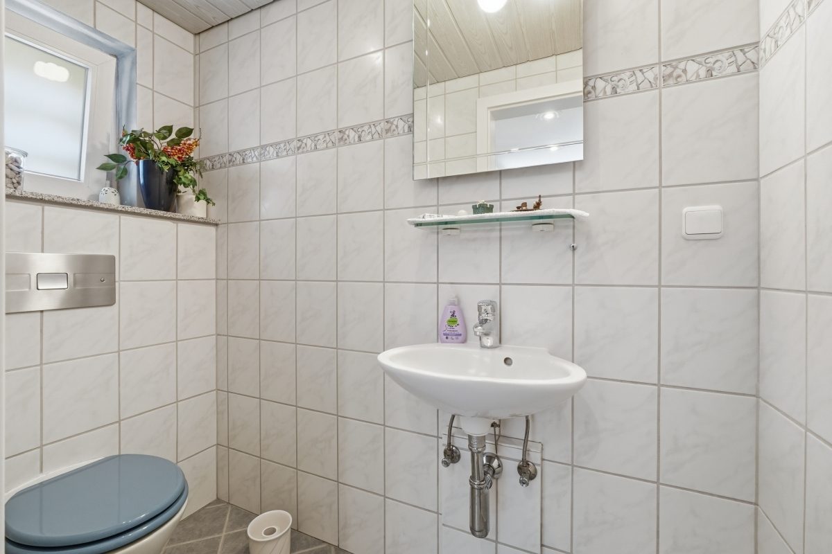 Immobilienangebot - Pulheim - Alle - Modernisiert & energieeffizient! 161 m² Wohnkomfort mit Wärmepumpe, PV-Anlage in einer Sackgasse.