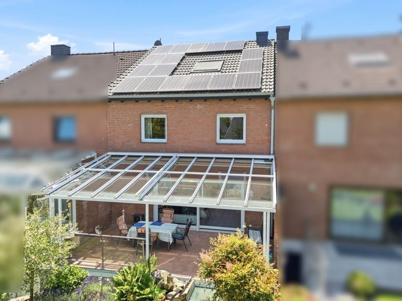 Immobilienangebot - Pulheim - Alle - Modernisiert & energieeffizient! 161 m² Wohnkomfort mit Wärmepumpe, PV-Anlage in einer Sackgasse.