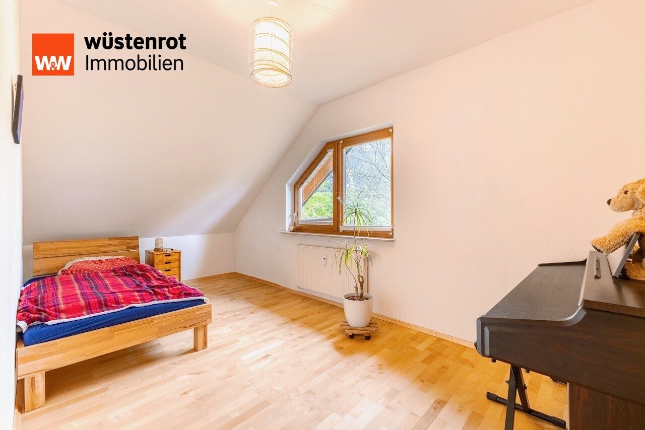 Immobilienangebot - Kassel / Wilhelmshöhe - Alle - +++ Traumwohnung mit Südwest-Balkon und Außenstellplatz in Villenkolonie +++