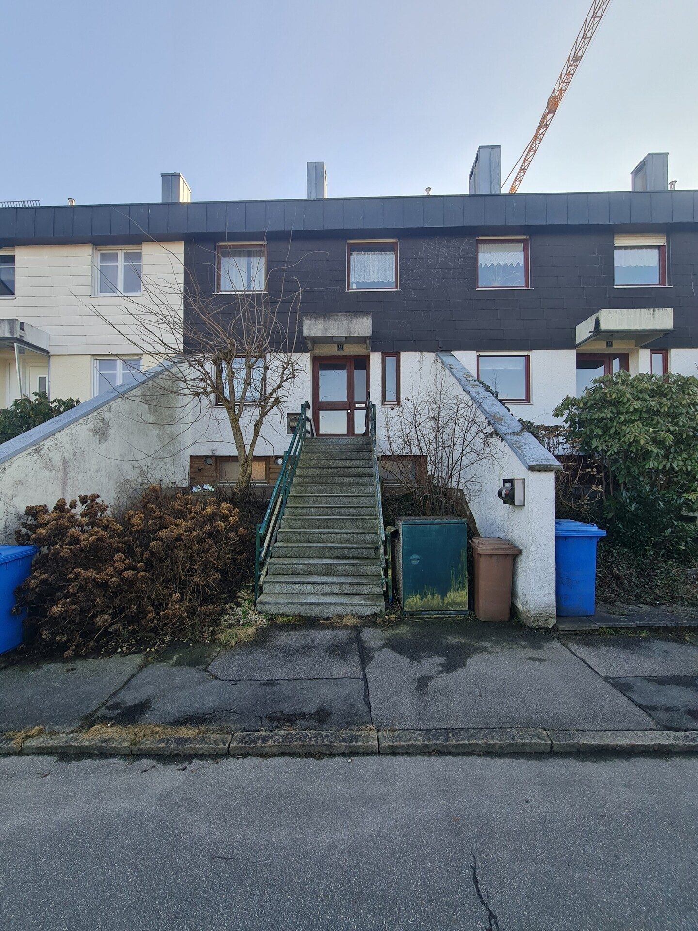 Immobilienangebot - Passau - Alle - Top Chance! Haus für`s Herz! 
RMH mit Garage, in toller Wohnlage und viel Platz für die Familie.