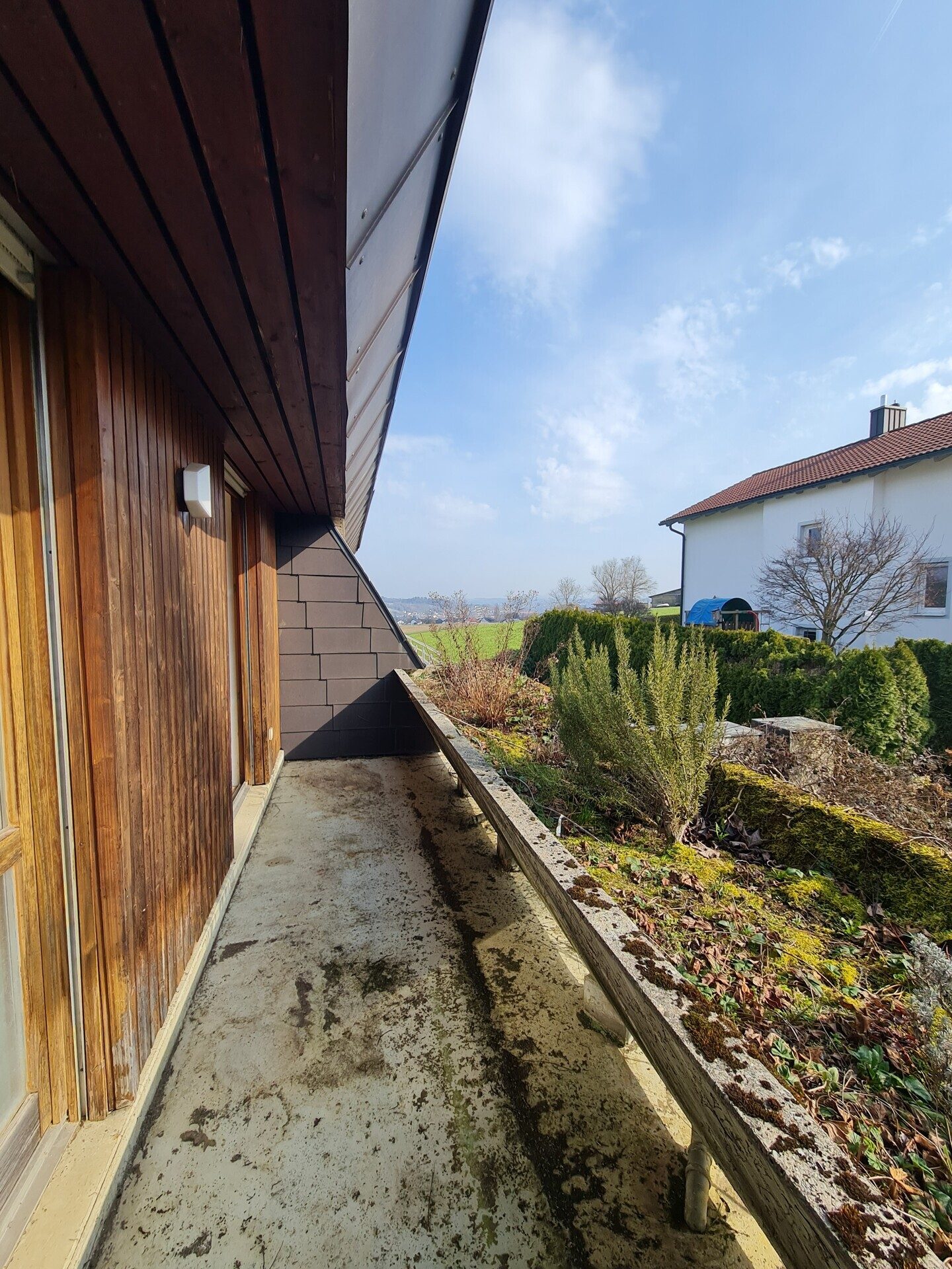 Immobilienangebot - Passau - Alle - Top Chance! Haus für`s Herz! 
RMH mit Garage, in toller Wohnlage und viel Platz für die Familie.