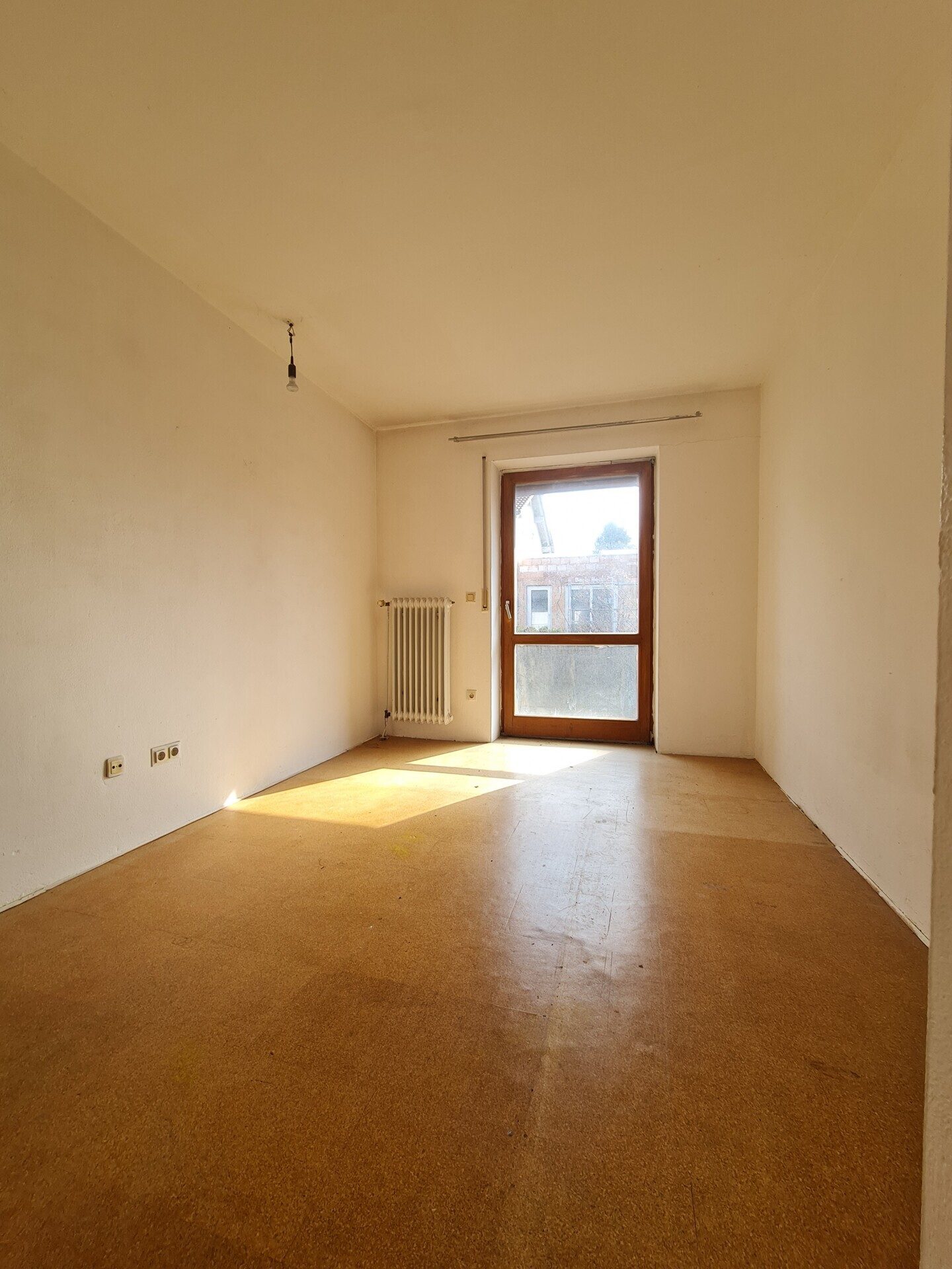 Immobilienangebot - Passau - Alle - Top Chance! Haus für`s Herz! 
RMH mit Garage, in toller Wohnlage und viel Platz für die Familie.