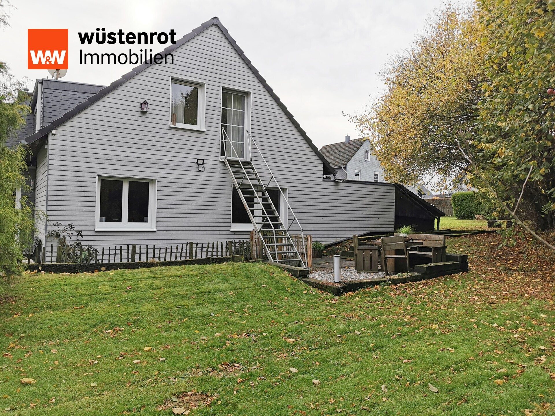 Immobilienangebot - Hückeswagen / Dreibäumen - Alle - ***Großzügiges Familienhaus mit viel Platz - Ideal auch als Mehrgenerationenhaus!***