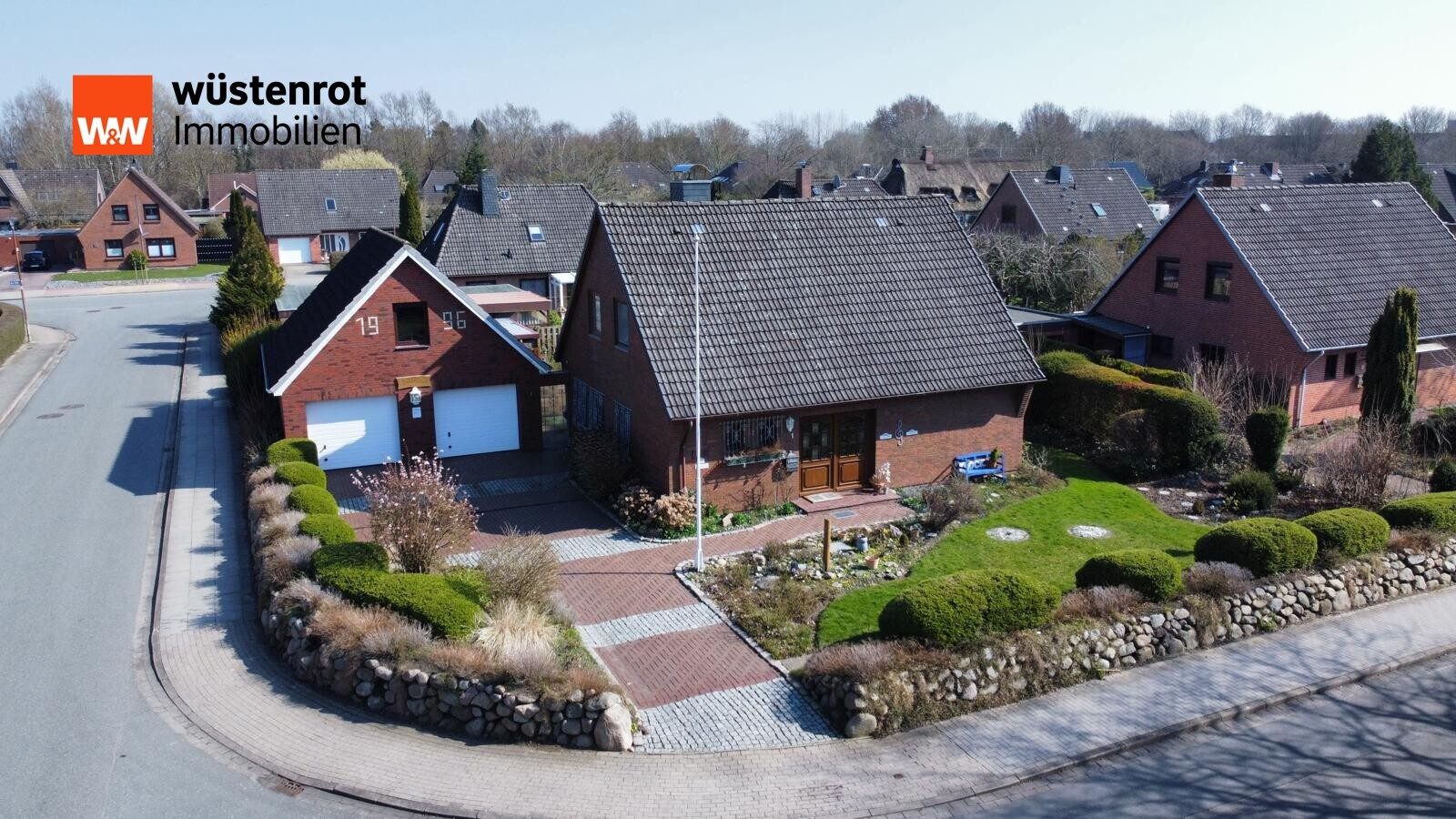 Immobilienangebot - Brunsbüttel - Alle - EFH mit Doppelgarage in ruhiger Lage