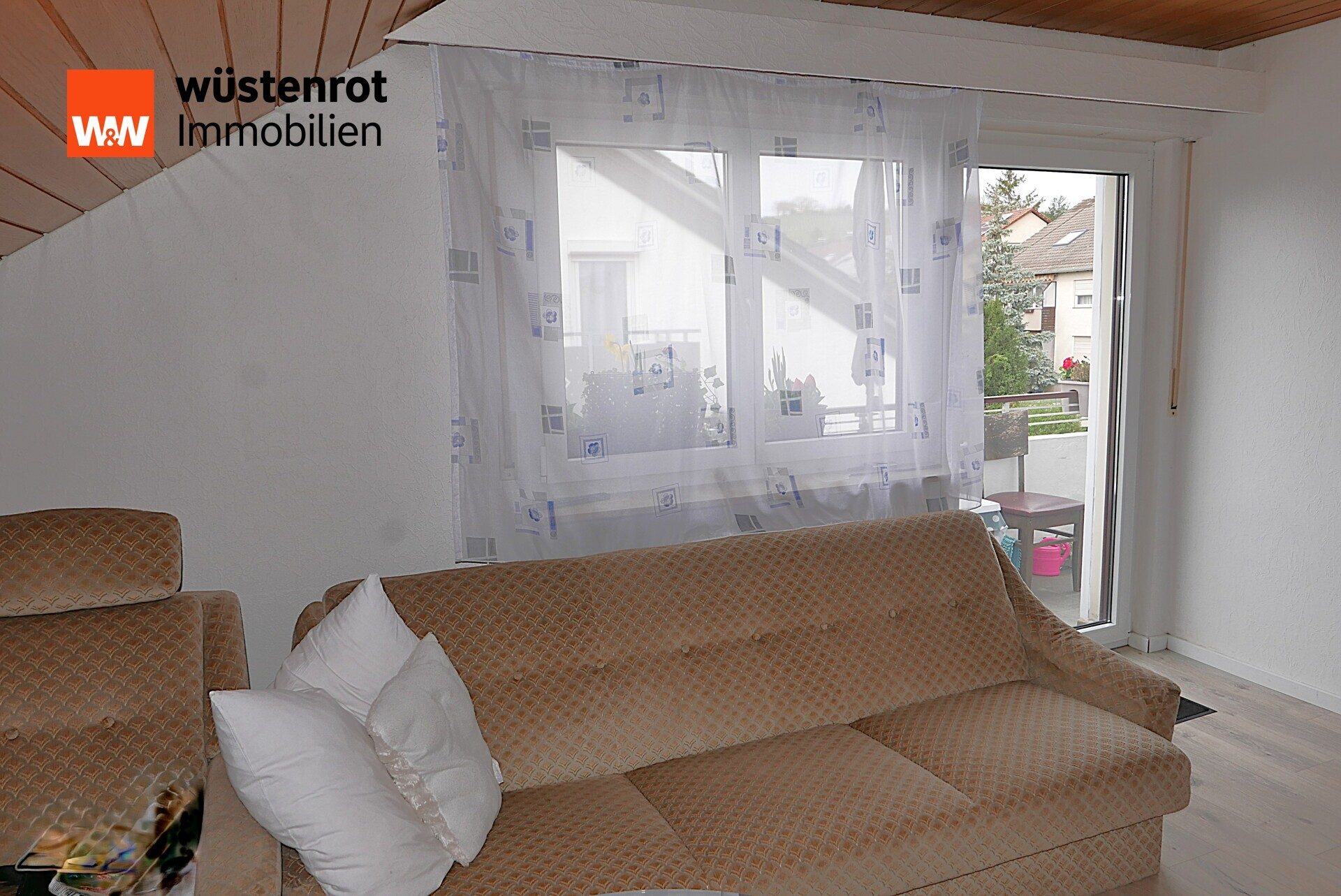 Immobilienangebot - Stuttgart Bad Cannstatt - Alle - Großzügige und vermietete 2-Zimmer-ETW in Bad Cannstatt