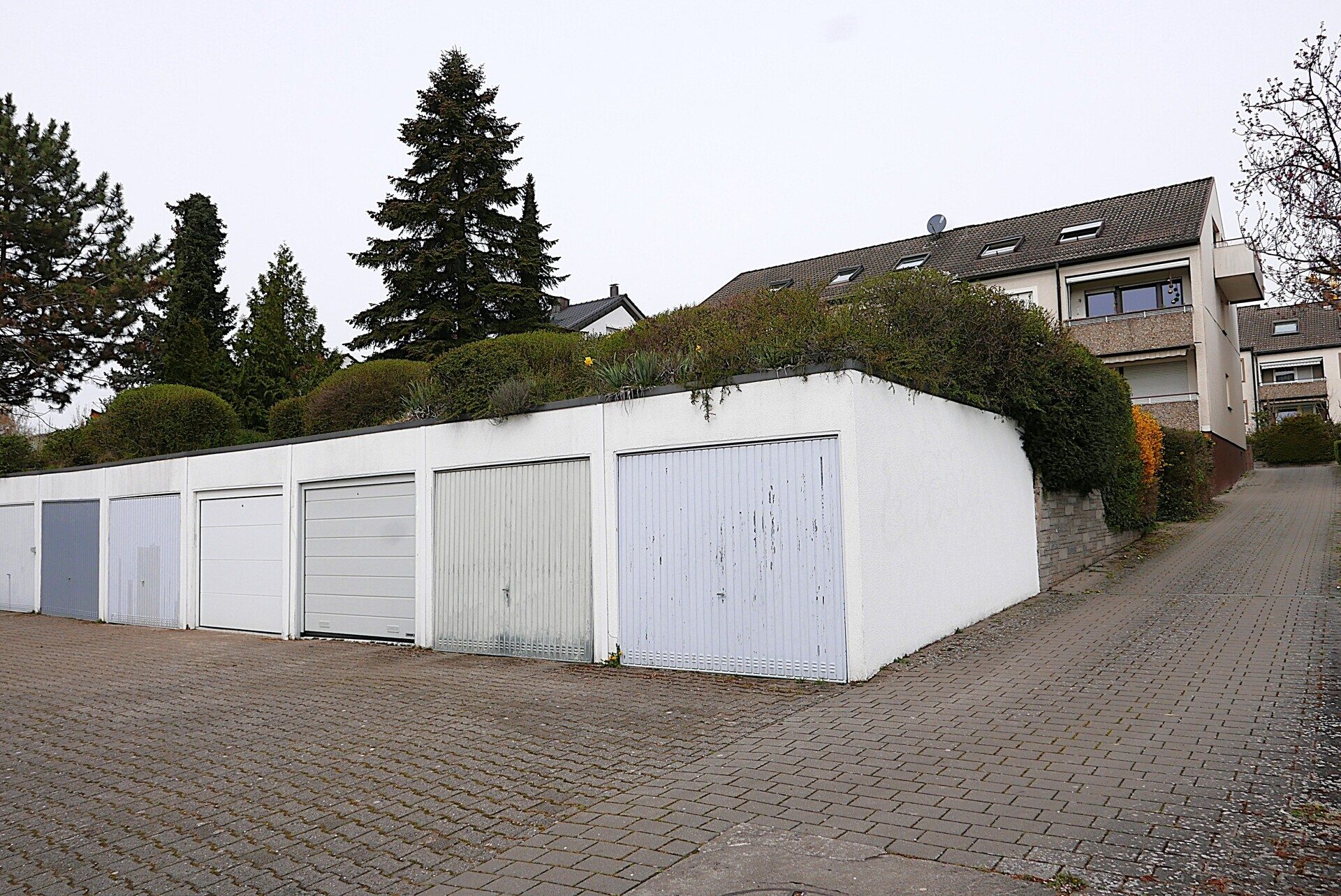 Immobilienangebot - Stuttgart Bad Cannstatt - Alle - Großzügige und vermietete 2-Zimmer-ETW in Bad Cannstatt