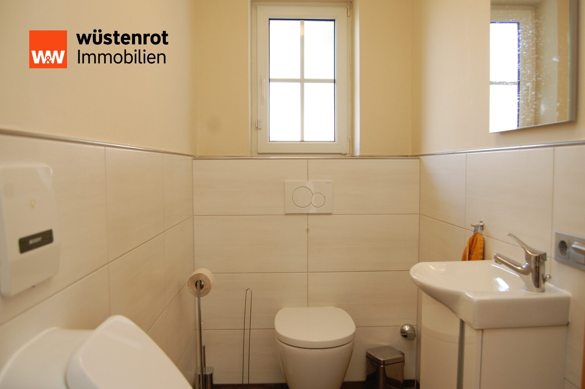 Immobilienangebot - Brunn - Alle - Großzügiges EFH in ruhiger Lage in Brunn/Laaber – auch für 2 Generationen, sofort bezugsfrei