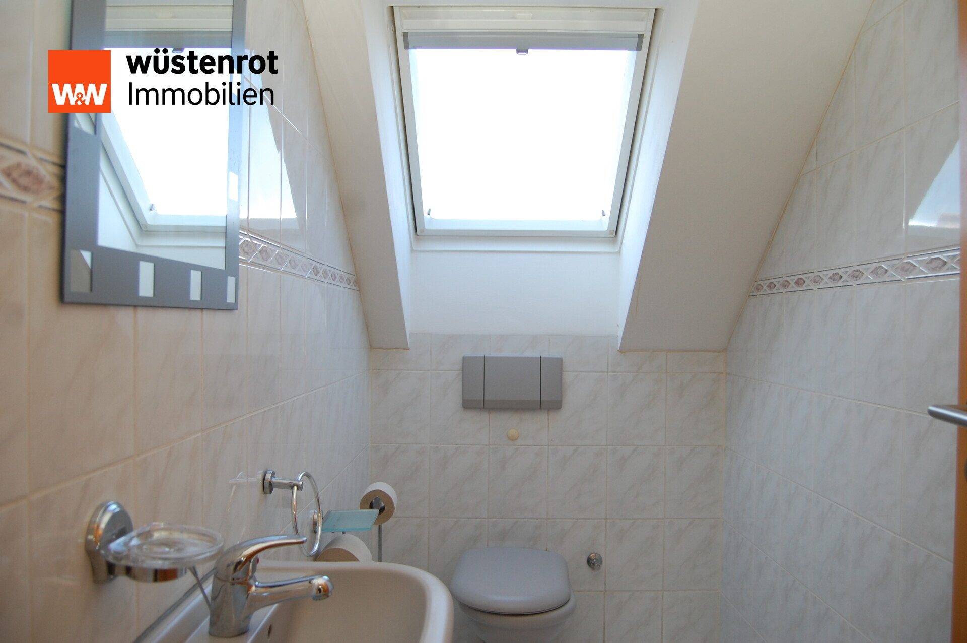 Immobilienangebot - Brunn - Alle - Großzügiges EFH in ruhiger Lage in Brunn/Laaber – auch für 2 Generationen, sofort bezugsfrei