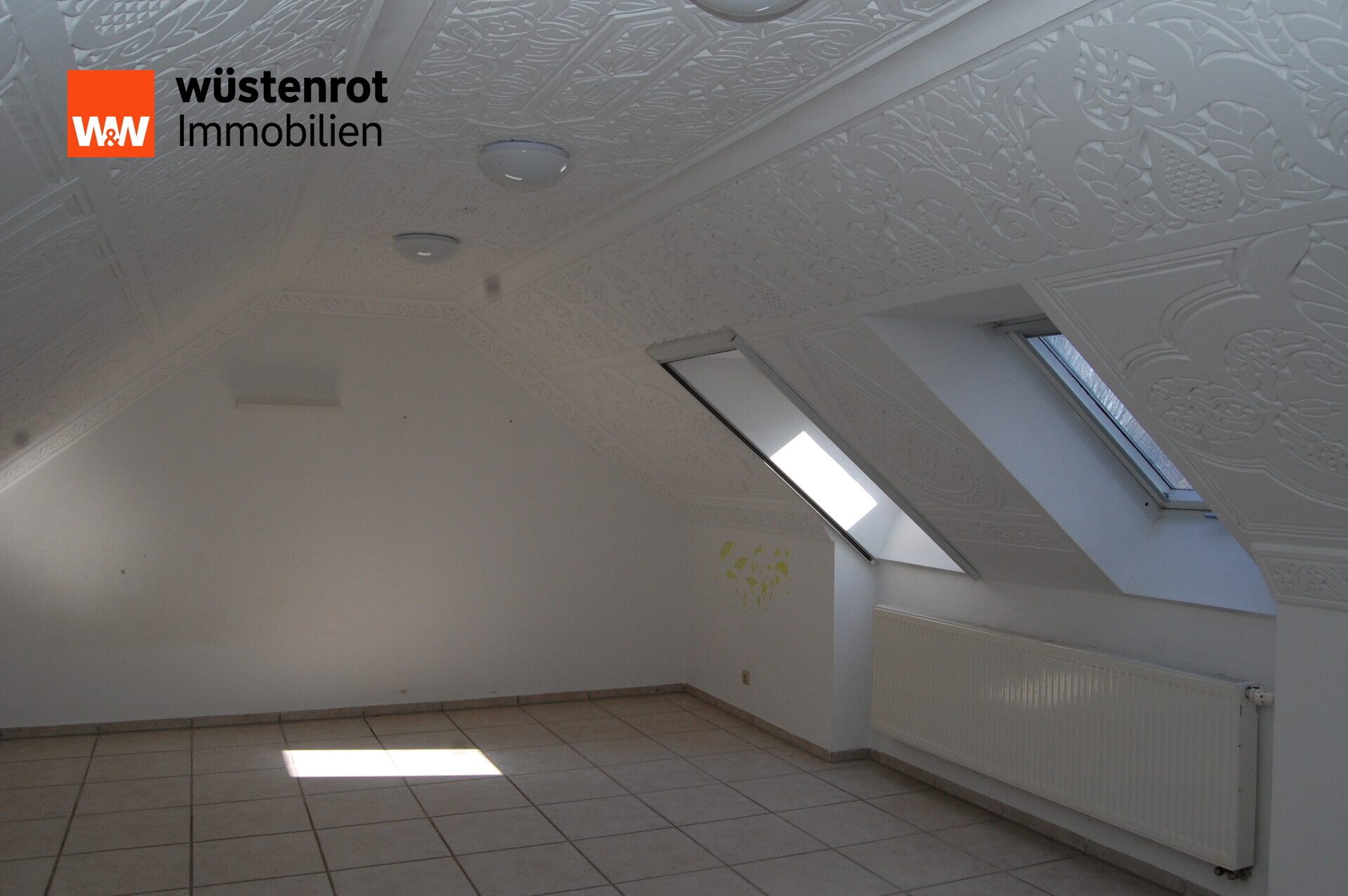 Immobilienangebot - Brunn - Alle - Großzügiges EFH in ruhiger Lage in Brunn/Laaber – auch für 2 Generationen, sofort bezugsfrei