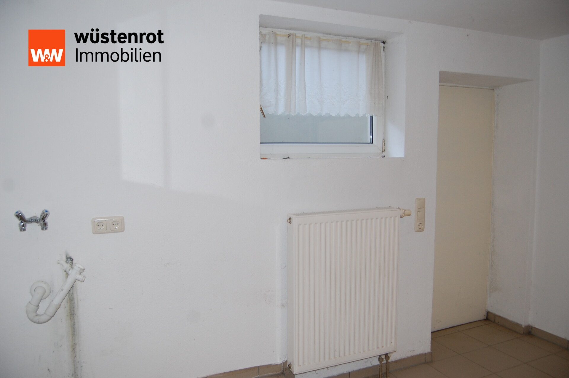 Immobilienangebot - Brunn - Alle - Großzügiges EFH in ruhiger Lage in Brunn/Laaber – auch für 2 Generationen, sofort bezugsfrei