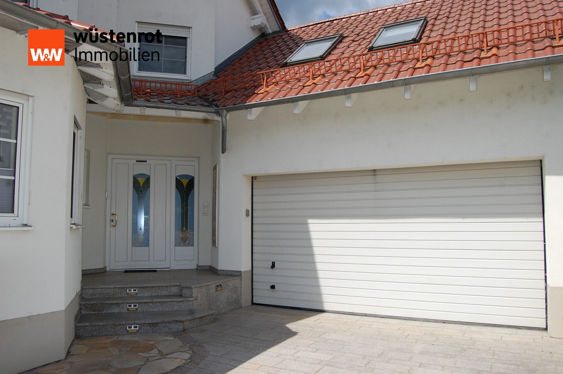 Immobilienangebot - Brunn - Alle - Großzügiges EFH in ruhiger Lage in Brunn/Laaber – auch für 2 Generationen, sofort bezugsfrei