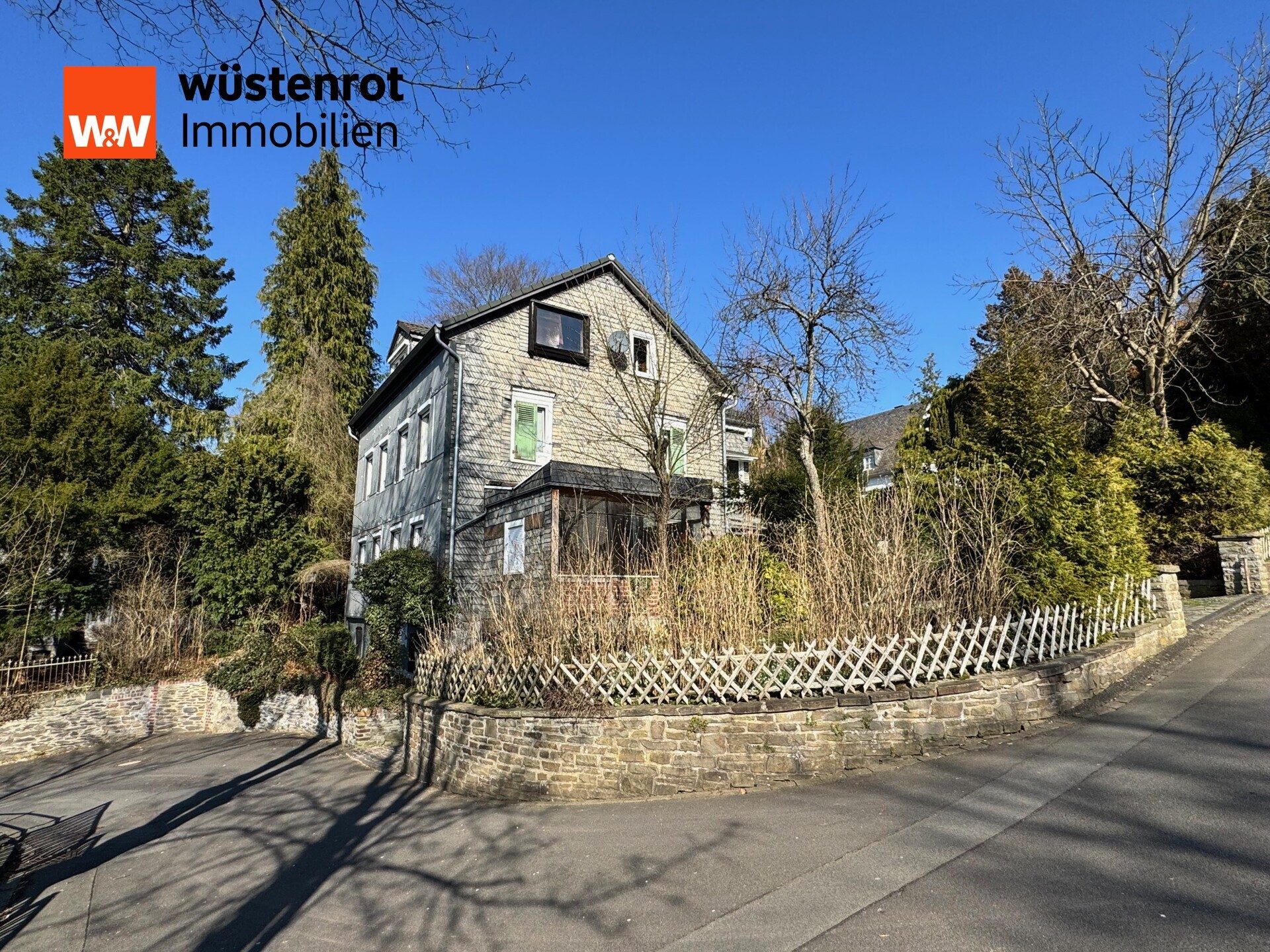 Immobilienangebot - Kirchen - Alle - "Ein verwunschenes Schmuckstück, das auf seine Wiederentdeckung wartet"