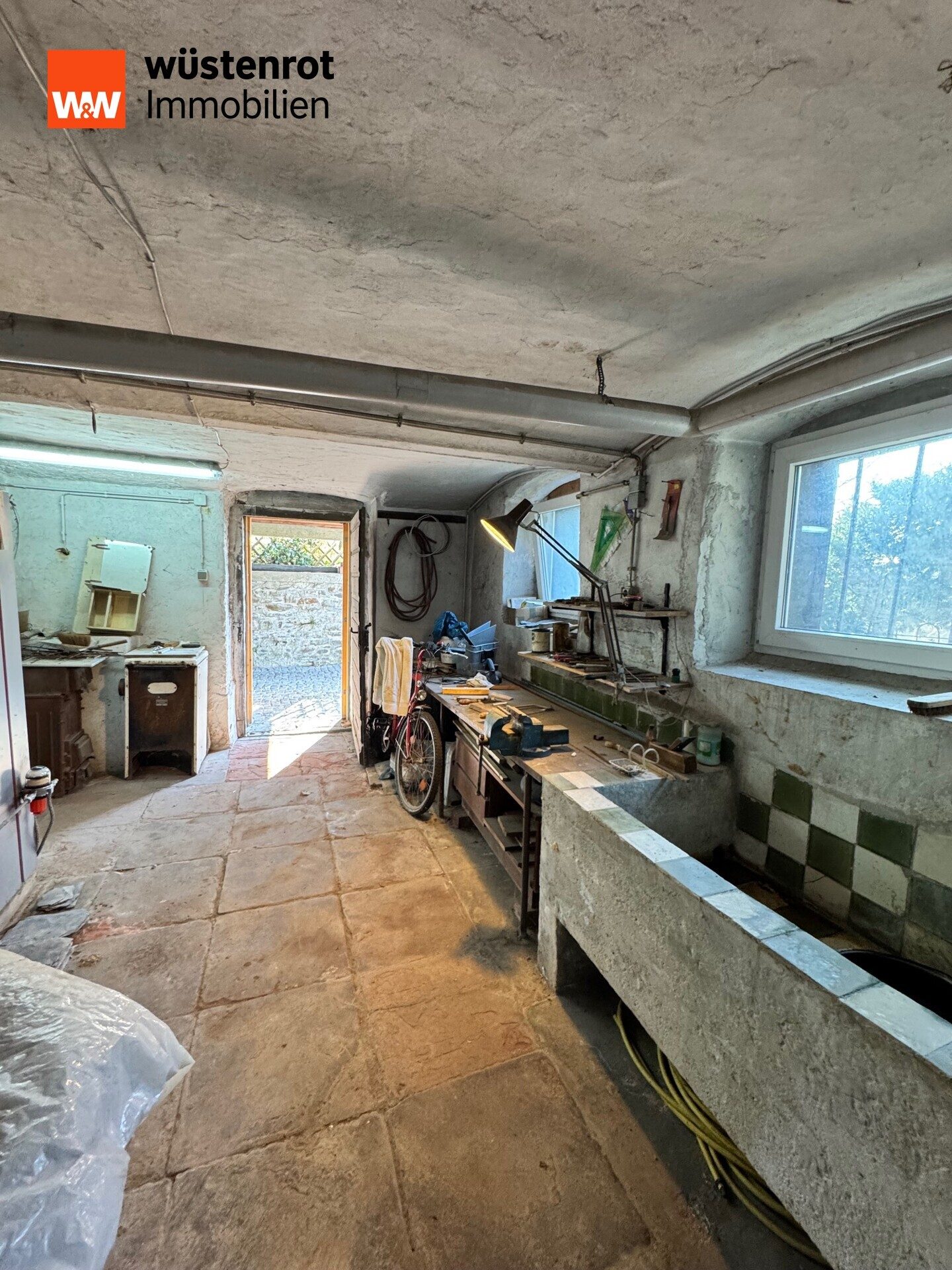 Immobilienangebot - Kirchen - Alle - "Ein verwunschenes Schmuckstück, das auf seine Wiederentdeckung wartet"
