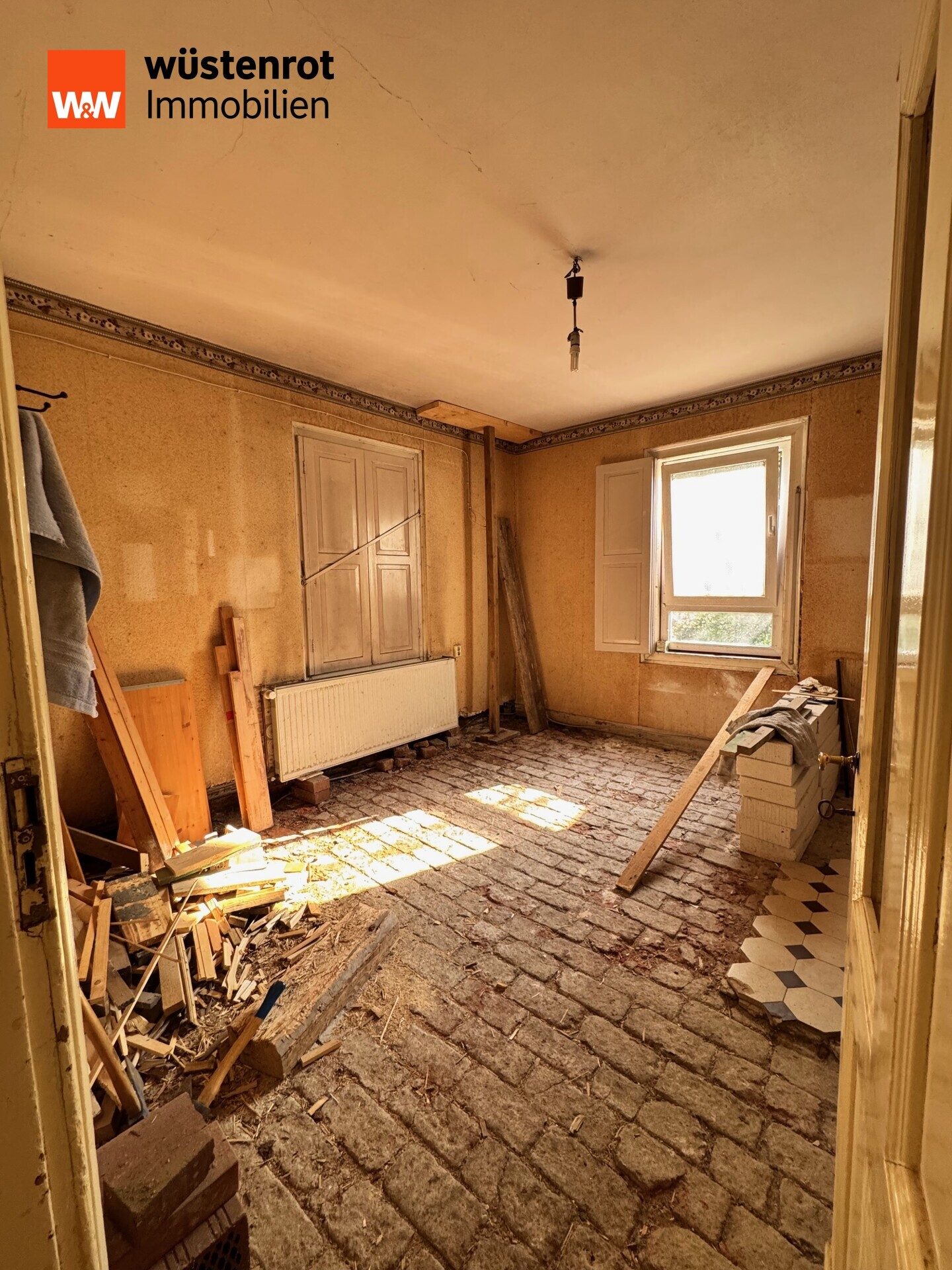 Immobilienangebot - Kirchen - Alle - "Ein verwunschenes Schmuckstück, das auf seine Wiederentdeckung wartet"