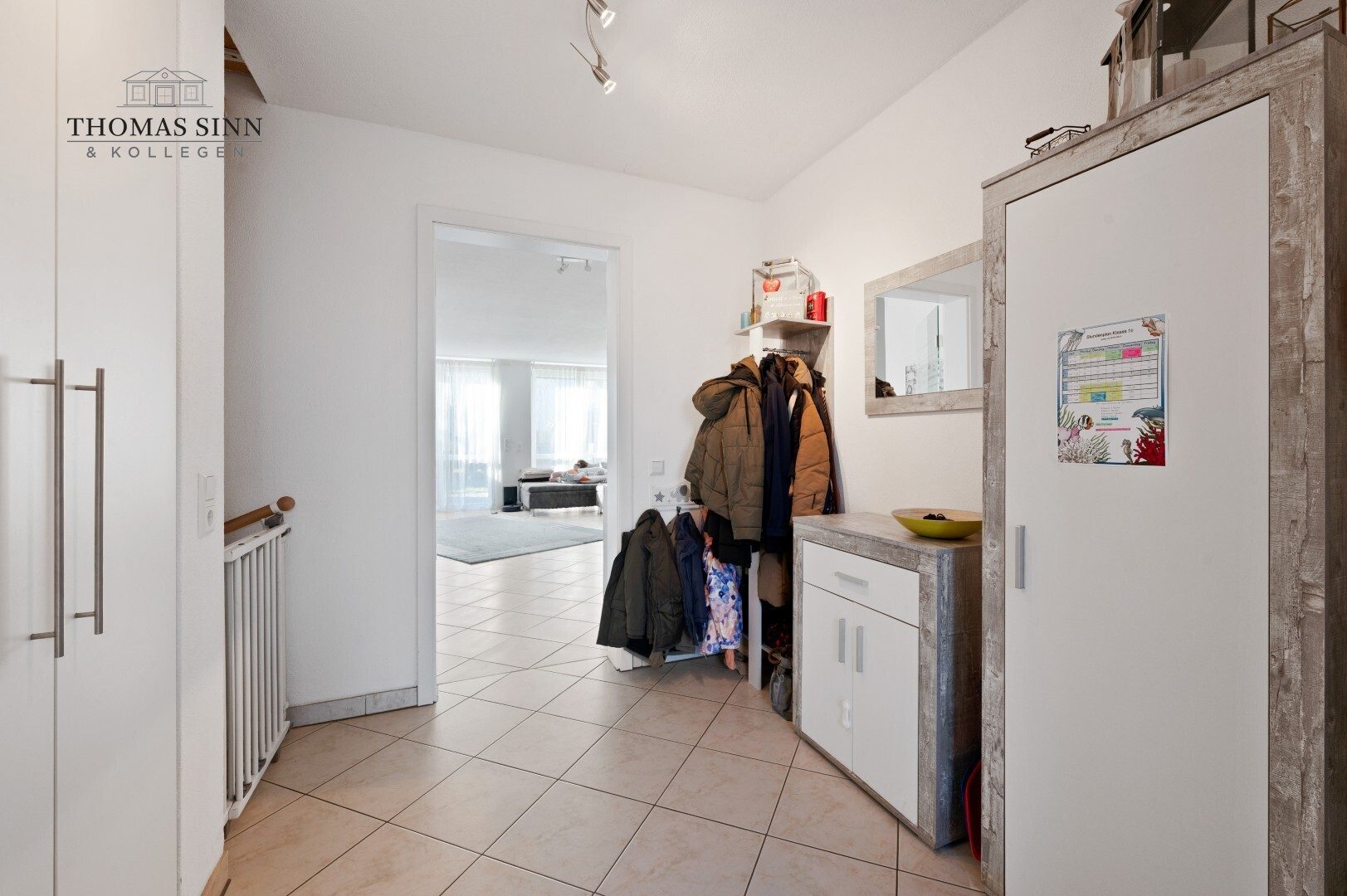 Immobilienangebot - Leingarten / Schluchtern - Alle - Großzügige Doppelhaushälfte  mit Einliegerwohnung in ruhigem Wohngebiet