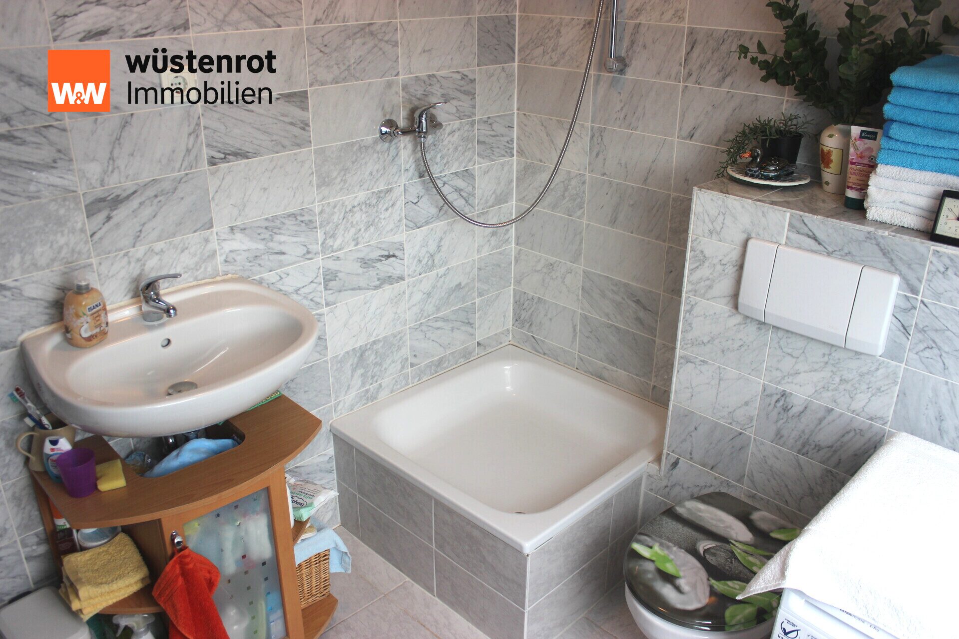 Immobilienangebot - Nürnberg - Alle - 2-Zimmer-Dachgeschosswohnung in Sündersbühl - Gemütlichkeit über den Dächern von Nürnberg