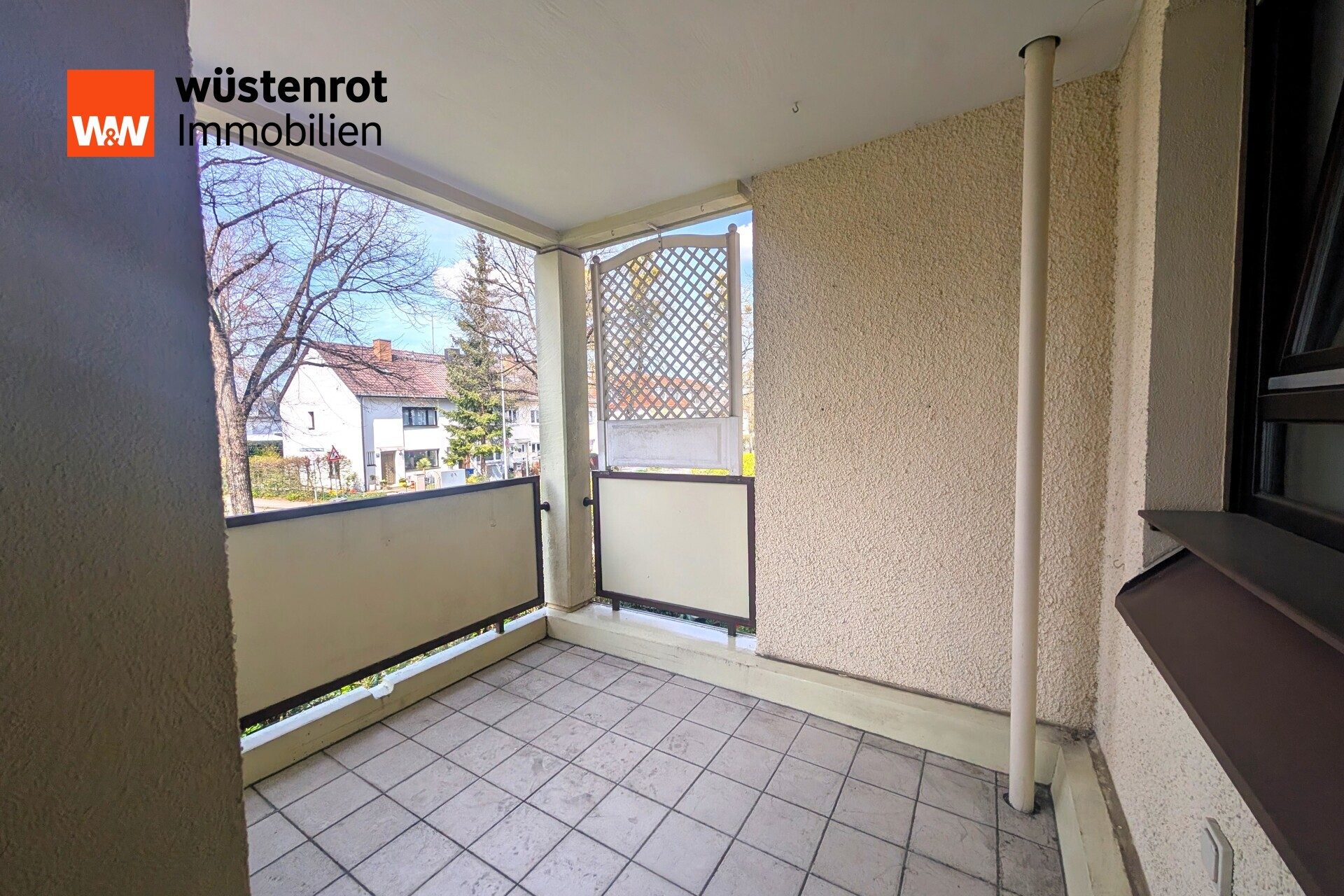 Immobilienangebot - München - Alle - Großzügige 3-Zimmer-Wohnung mit zwei Balkonen in gepflegter Wohnanlage in München-Forstenried