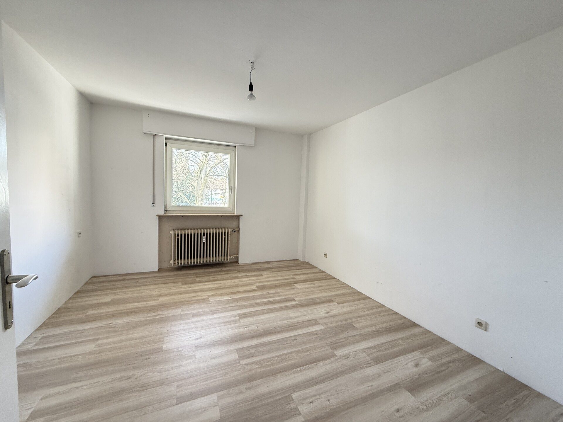 Immobilienangebot - Mannheim - Alle - Hervorragend aufgeteilte und kurzfristig verfügbare 2-Zimmerwohnung mit Balkon
in MA-Käfertal.
