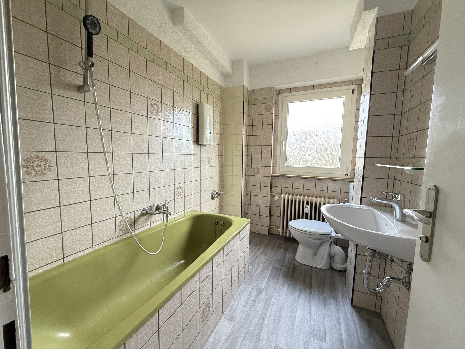 Immobilienangebot - Mannheim - Alle - Hervorragend aufgeteilte und kurzfristig verfügbare 2-Zimmerwohnung mit Balkon
in MA-Käfertal.
