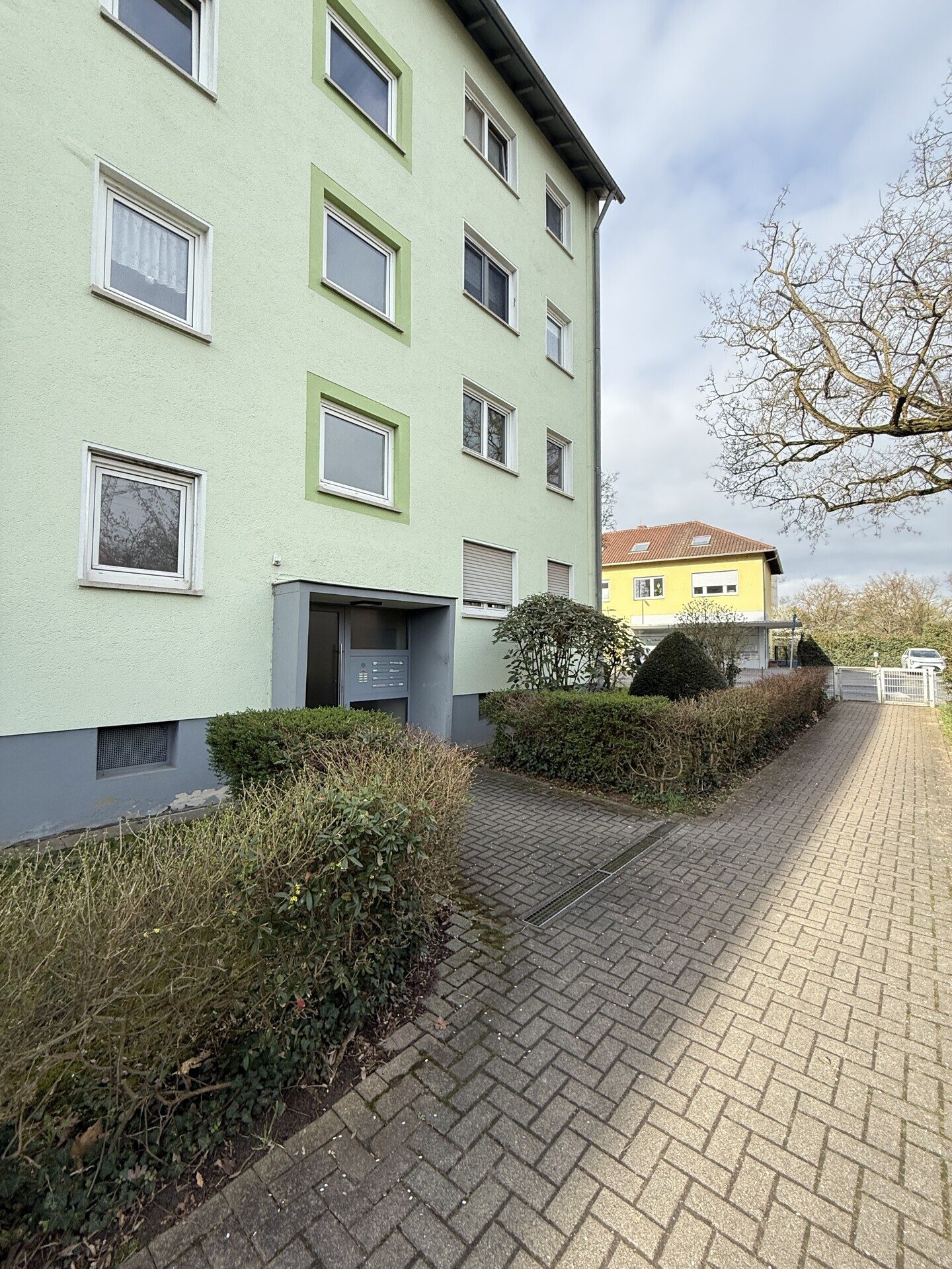 Immobilienangebot - Mannheim - Alle - Hervorragend aufgeteilte und kurzfristig verfügbare 2-Zimmerwohnung mit Balkon
in MA-Käfertal.