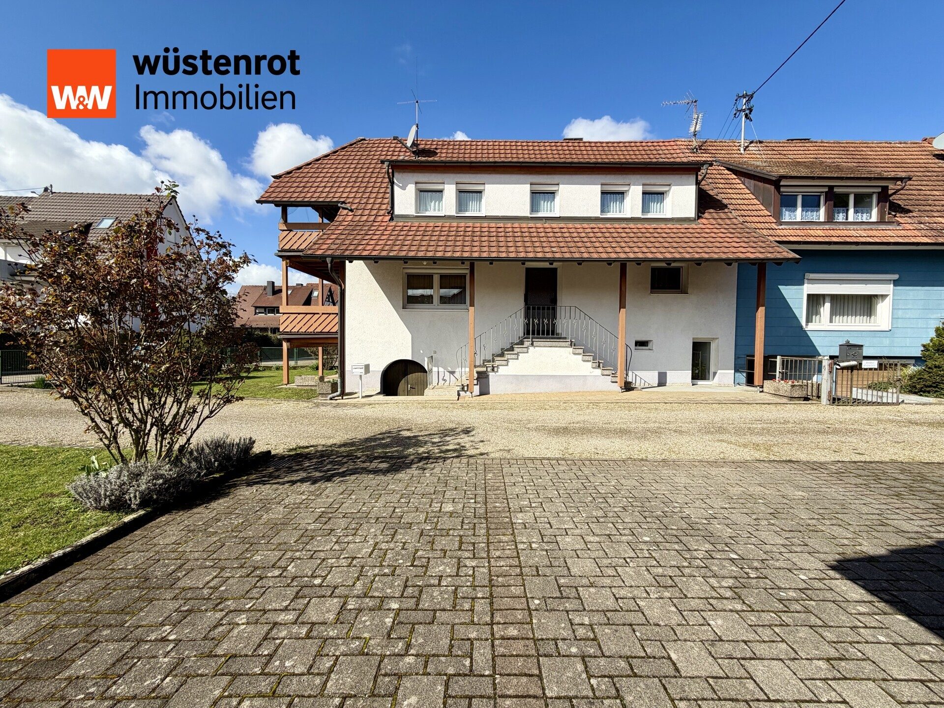 Immobilienangebot - Emmendingen / Kollmarsreute - Alle - **Doppelhaushälfte mit zwei Wohneinheiten in Bahnhofsnähe von Kollmarsreute**