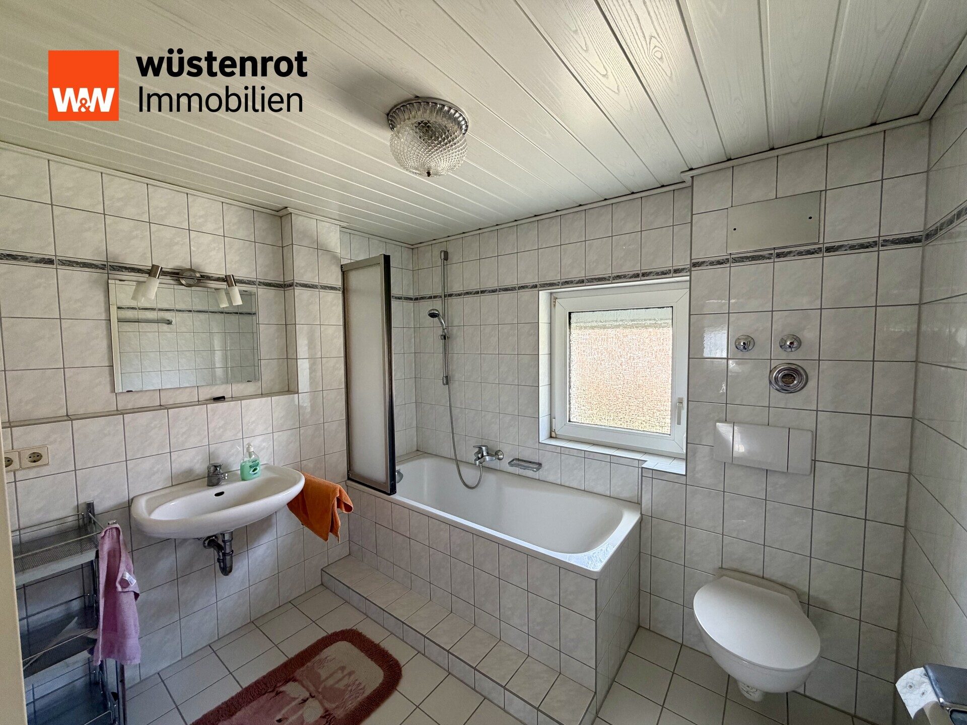 Immobilienangebot - Emmendingen / Kollmarsreute - Alle - **Doppelhaushälfte mit zwei Wohneinheiten in Bahnhofsnähe von Kollmarsreute**