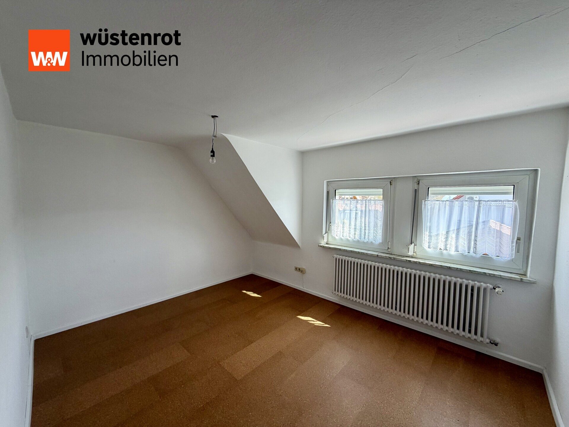 Immobilienangebot - Emmendingen / Kollmarsreute - Alle - **Doppelhaushälfte mit zwei Wohneinheiten in Bahnhofsnähe von Kollmarsreute**