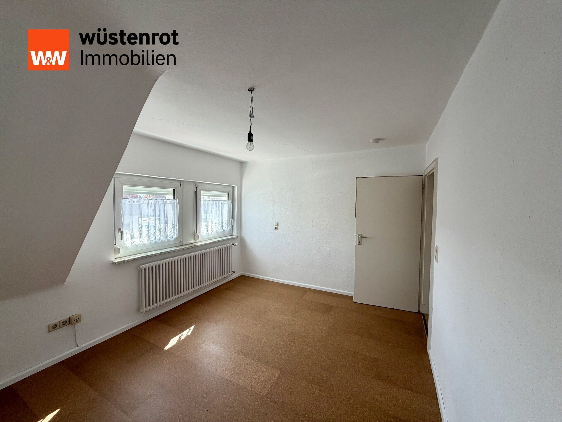 Immobilienangebot - Emmendingen / Kollmarsreute - Alle - **Doppelhaushälfte mit zwei Wohneinheiten in Bahnhofsnähe von Kollmarsreute**