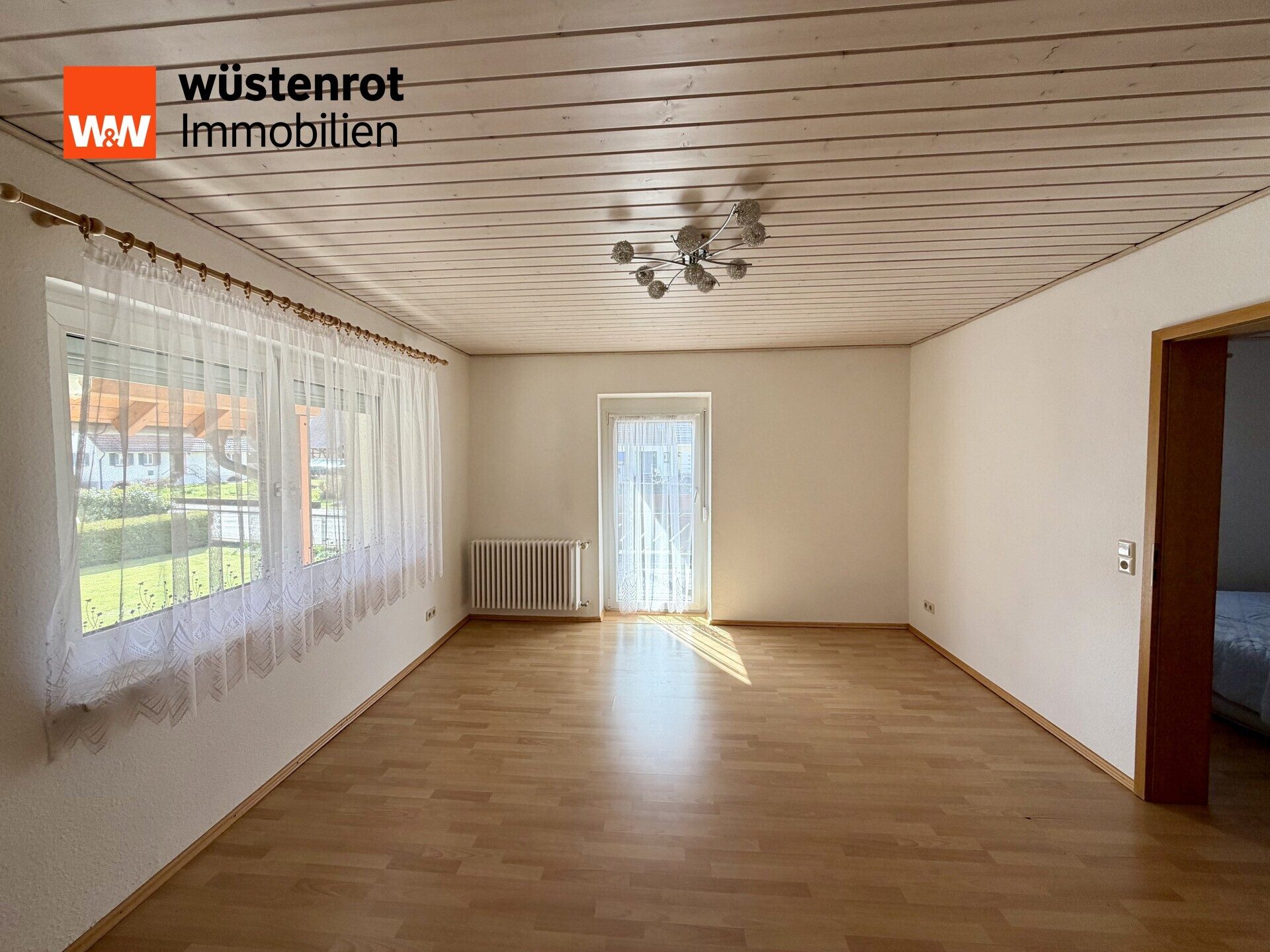 Immobilienangebot - Emmendingen / Kollmarsreute - Alle - **Doppelhaushälfte mit zwei Wohneinheiten in Bahnhofsnähe von Kollmarsreute**