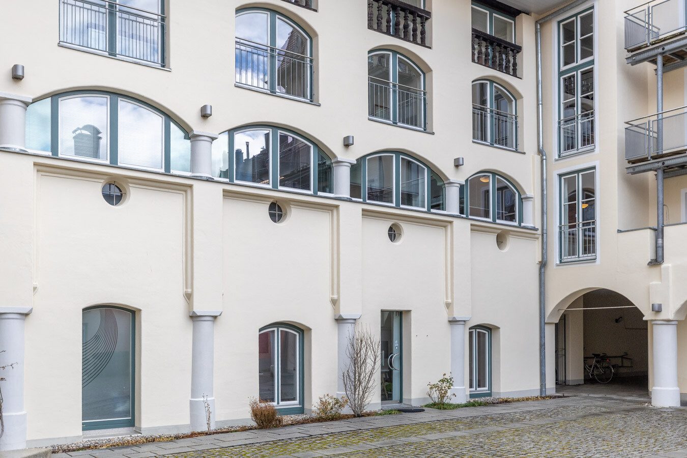 Immobilienangebot - Landsberg am Lech - Alle - Historisches Ambiente trifft flexible Nutzung – 105 m² im Färberhof Landsberg