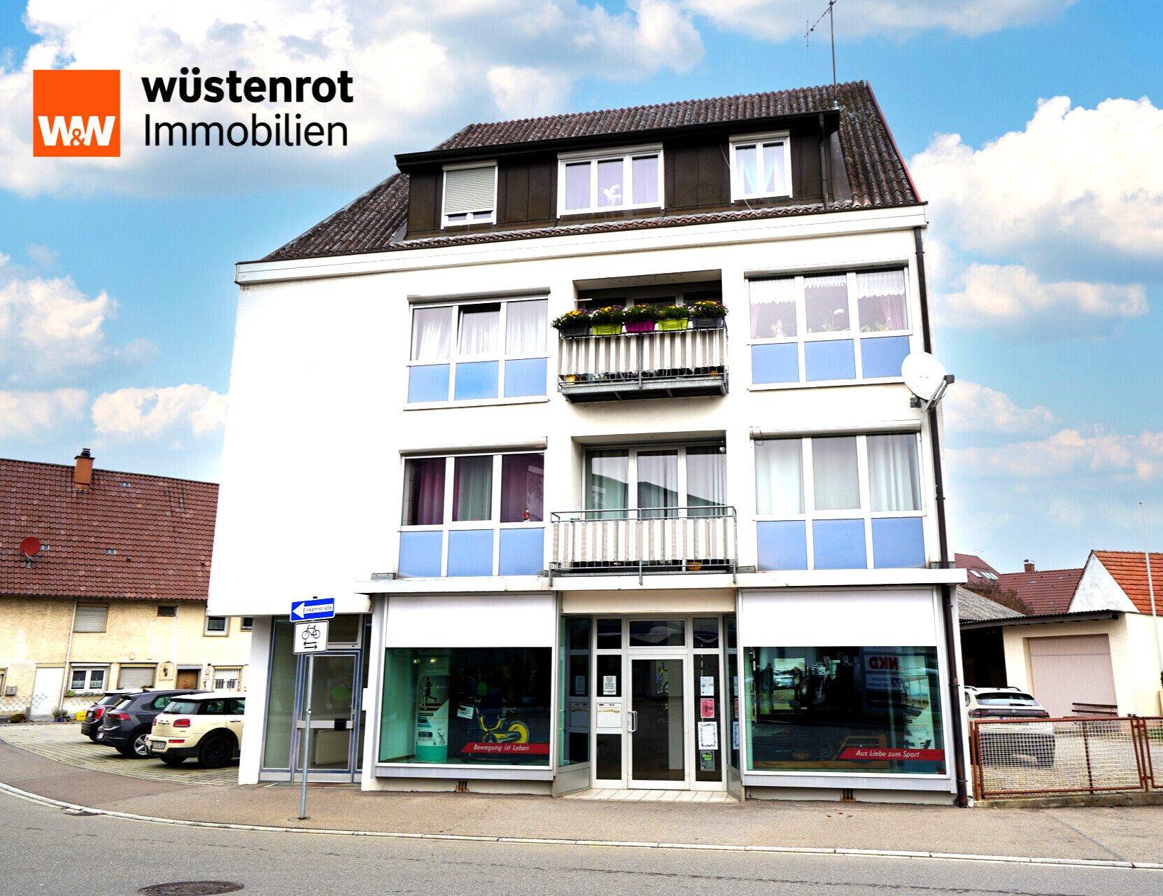 Immobilienangebot - Mengen - Alle - Kapitalanlage mit ca. 6,3 % Bruttorendite -  Wohn- und Geschäftshaus im Zentrum von Mengen