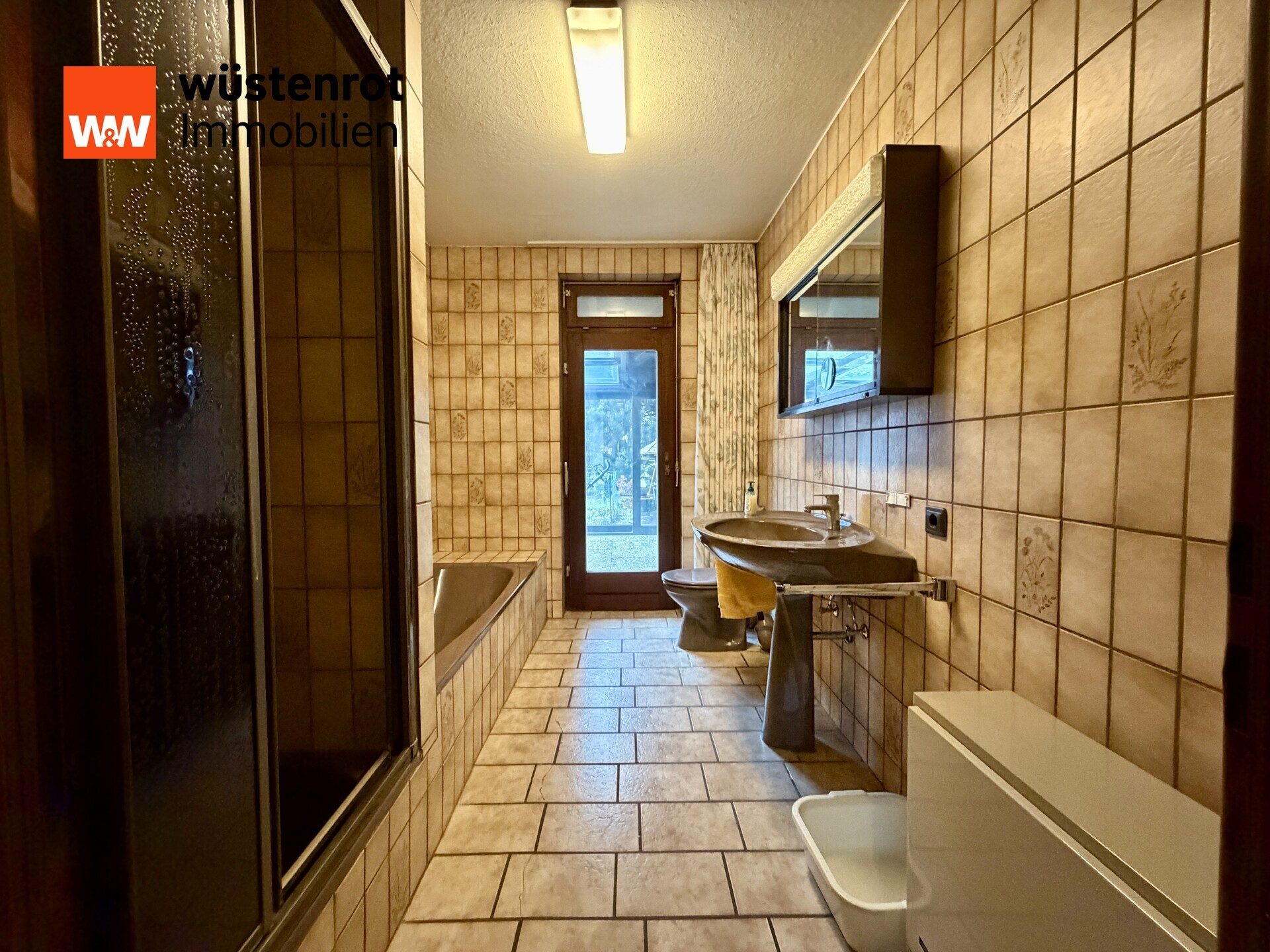 Immobilienangebot - Alfeld (Leine) - Alle - Großzügiger Bungalow mit Traumgrundstück & 2 Garagen