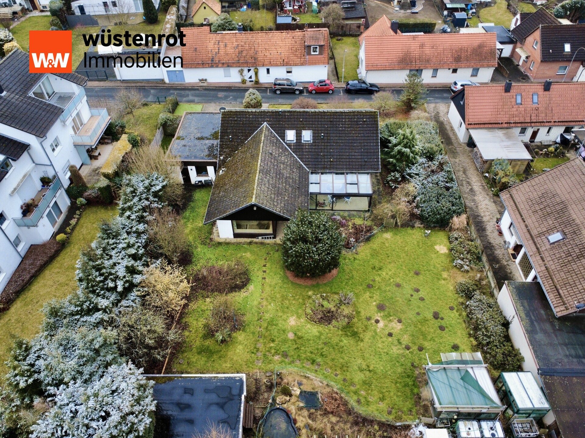 Immobilienangebot - Alfeld (Leine) - Alle - Großzügiger Bungalow mit Traumgrundstück & 2 Garagen