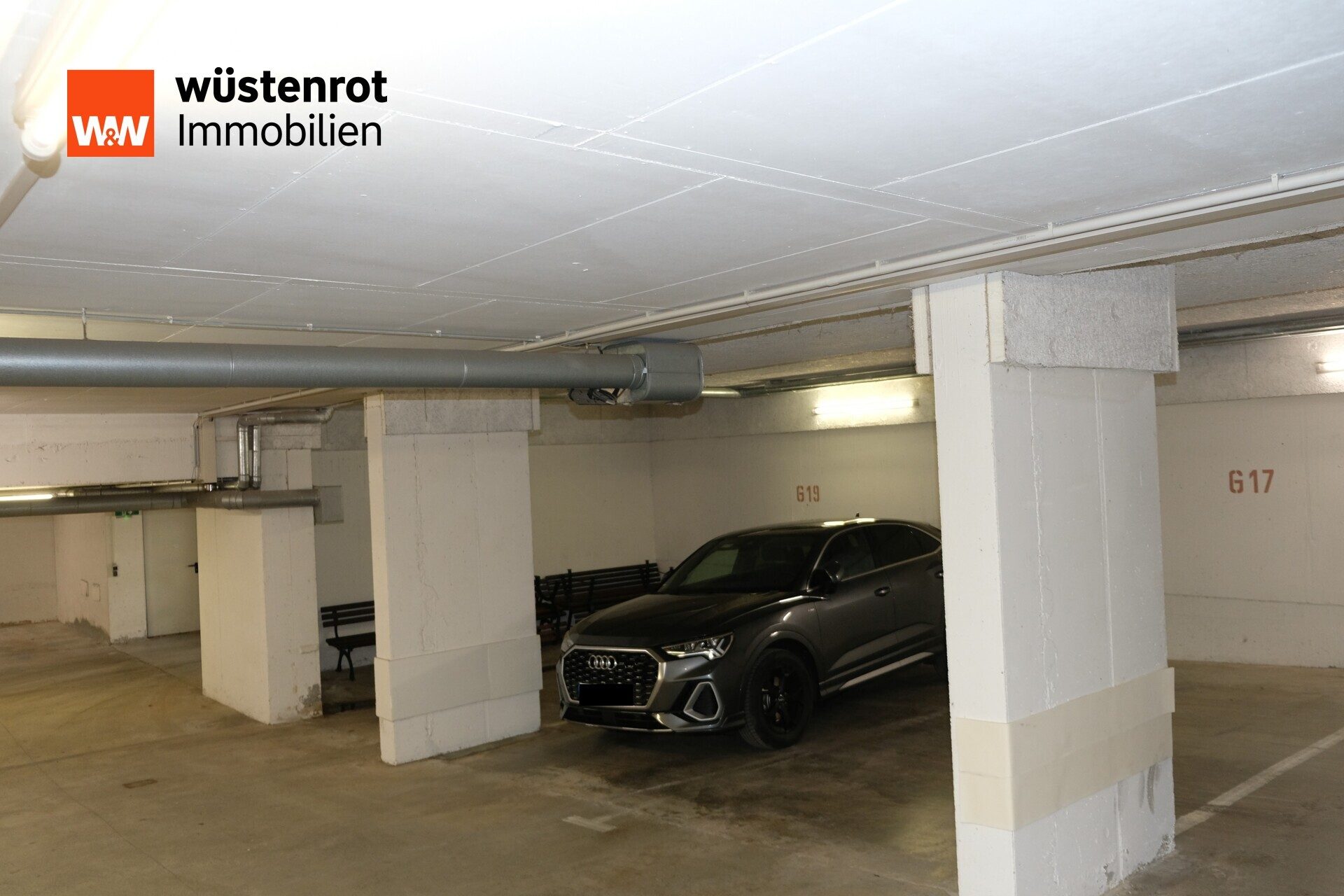 Immobilienangebot - Chemnitz / Bernsdorf - Alle - Lichtdurchfluteter Wohntraum: Möblierte 125m² Maisonette mit Tiefgarage in Chemnitz-Bernsdorf